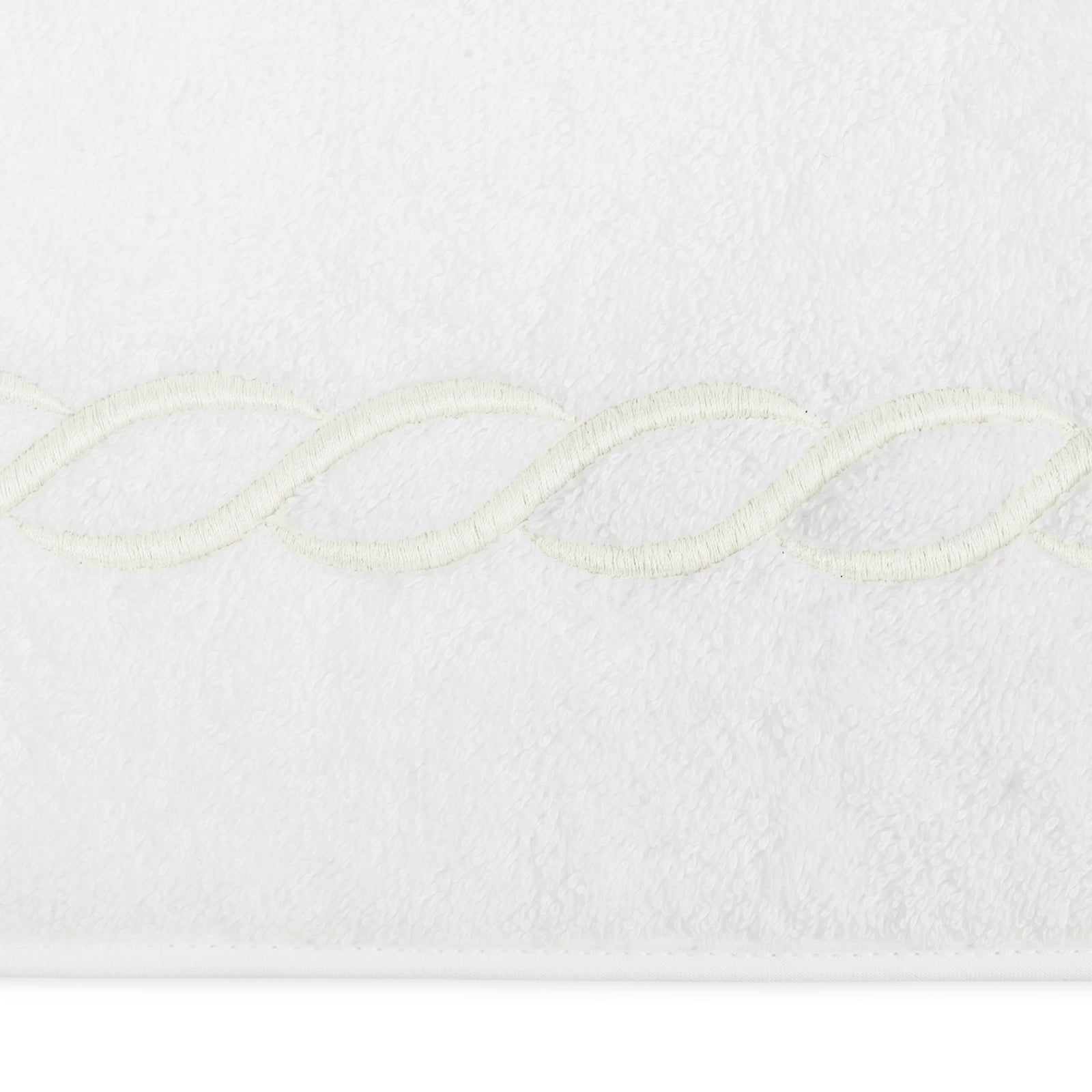 Matouk Classic Chain Bath Collection