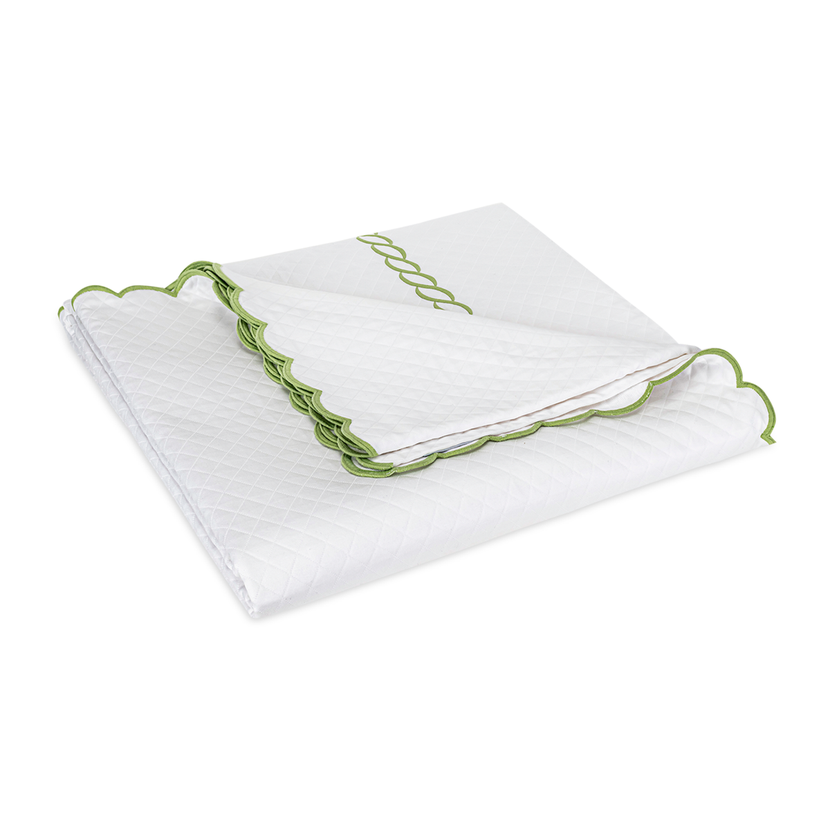 Silo of Matouk Classic Chain Scallop Matelassé Bedding Folded Coverlet in Spring Green 