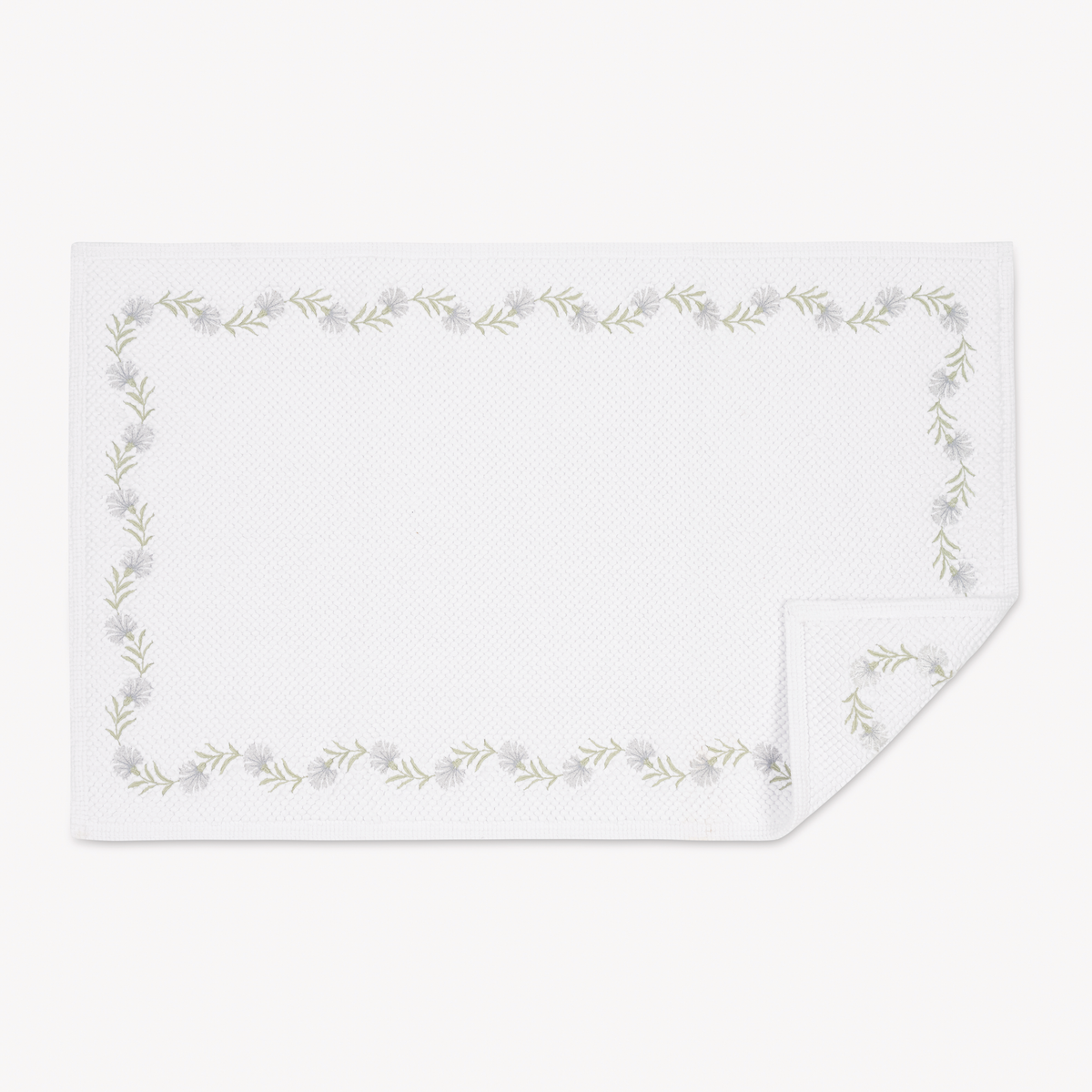 Matouk Daphne Bath Rug with Sterling Color Embroidery