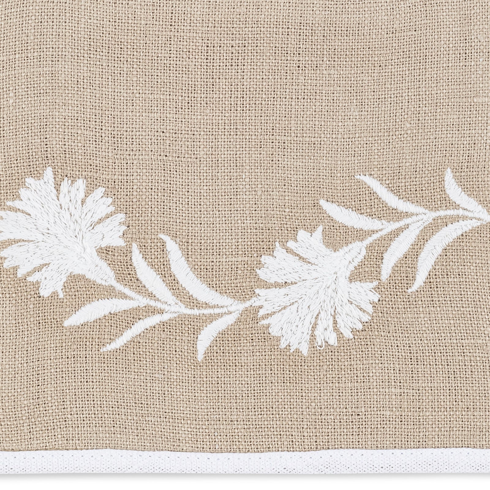 Matouk Daphne Guest Towels in Oat and White