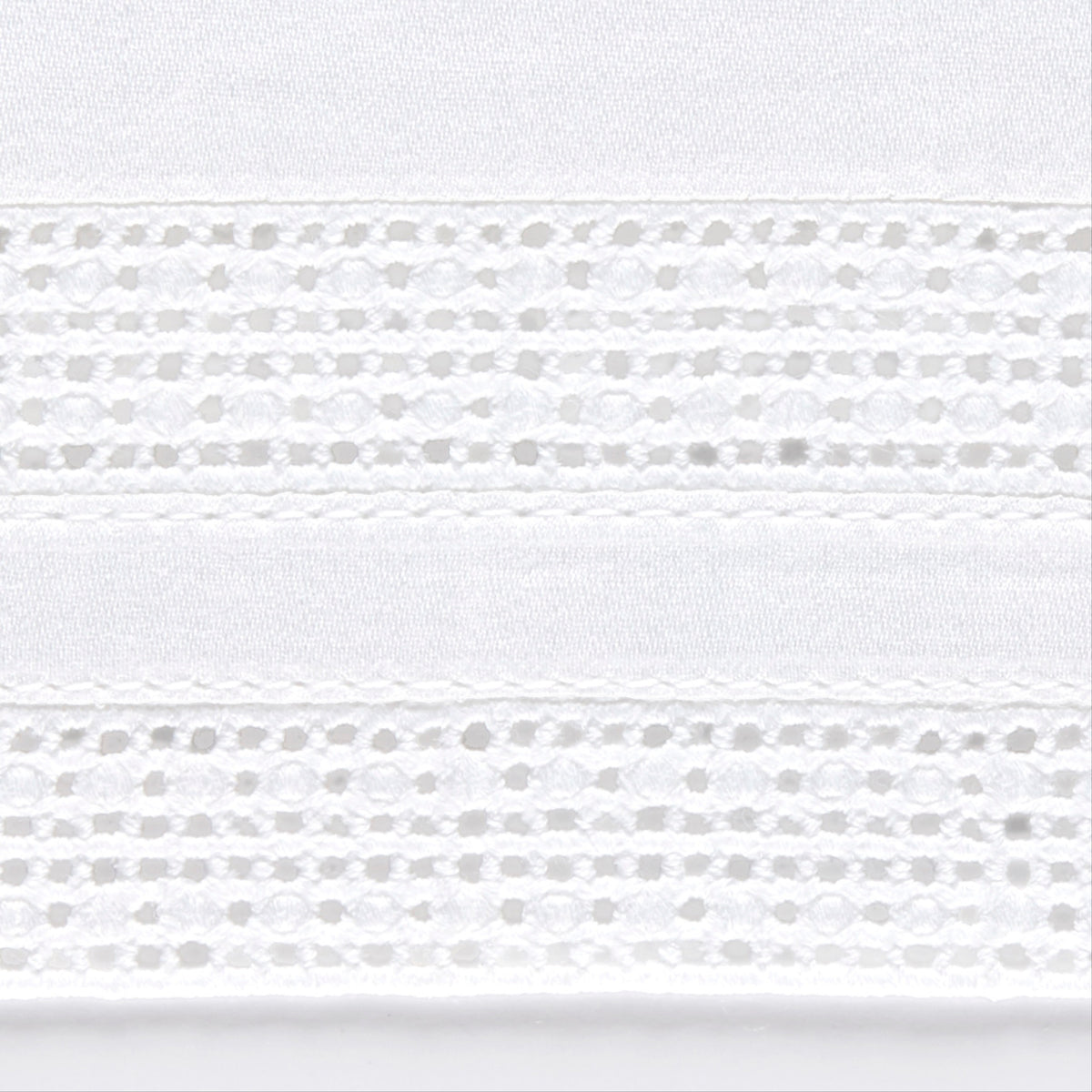 Swatch Sample of Matouk Grace Bedding in Color White