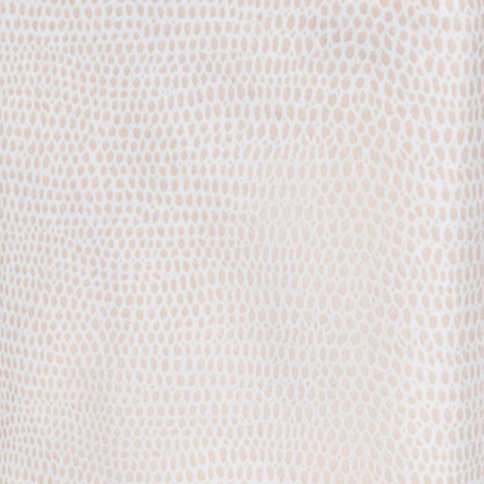 Silo Image of Matouk Jasper Tissue Box Cover in Pink Color