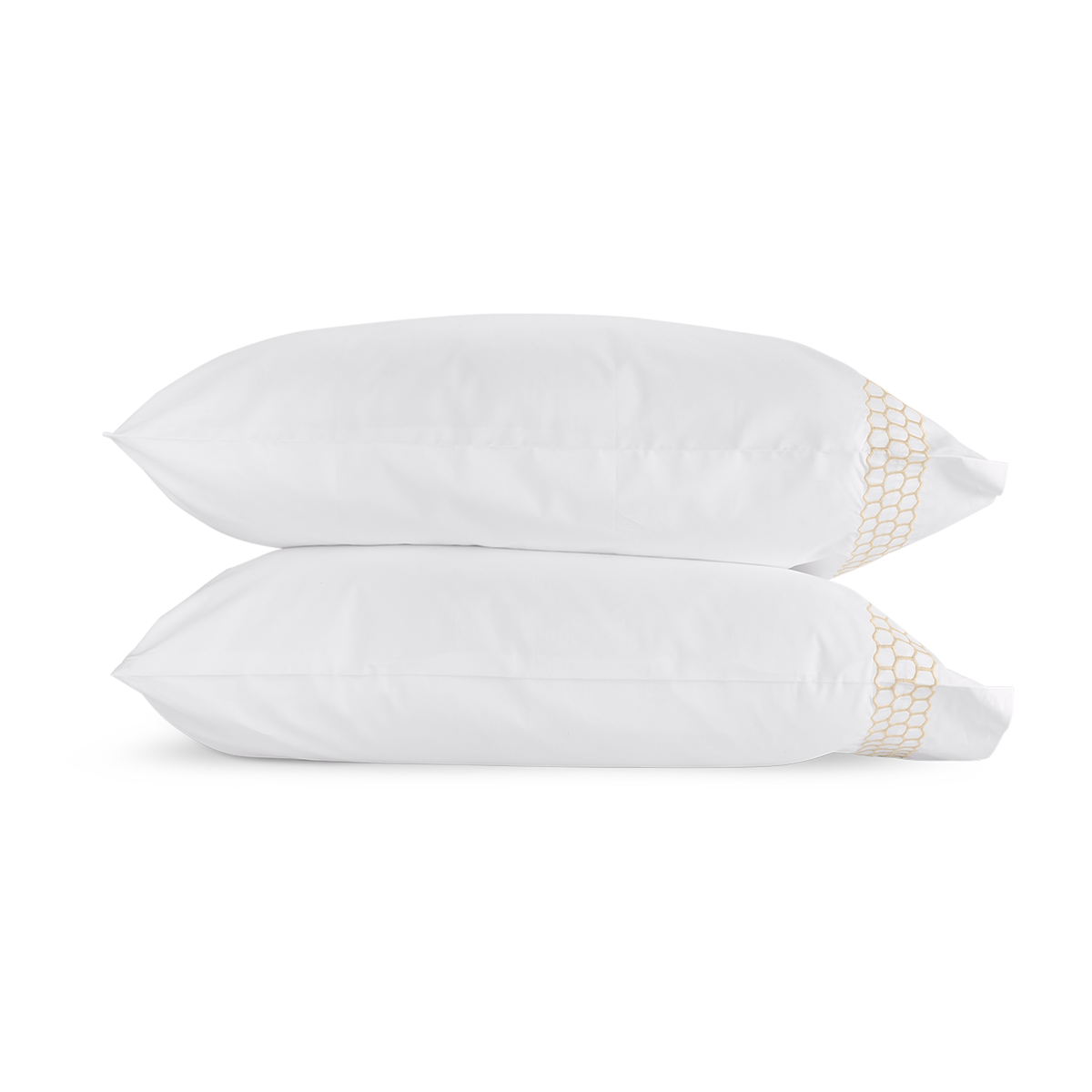 Clear Image of Matouk Liana Bedding Pillowcases in Pillowcases Color