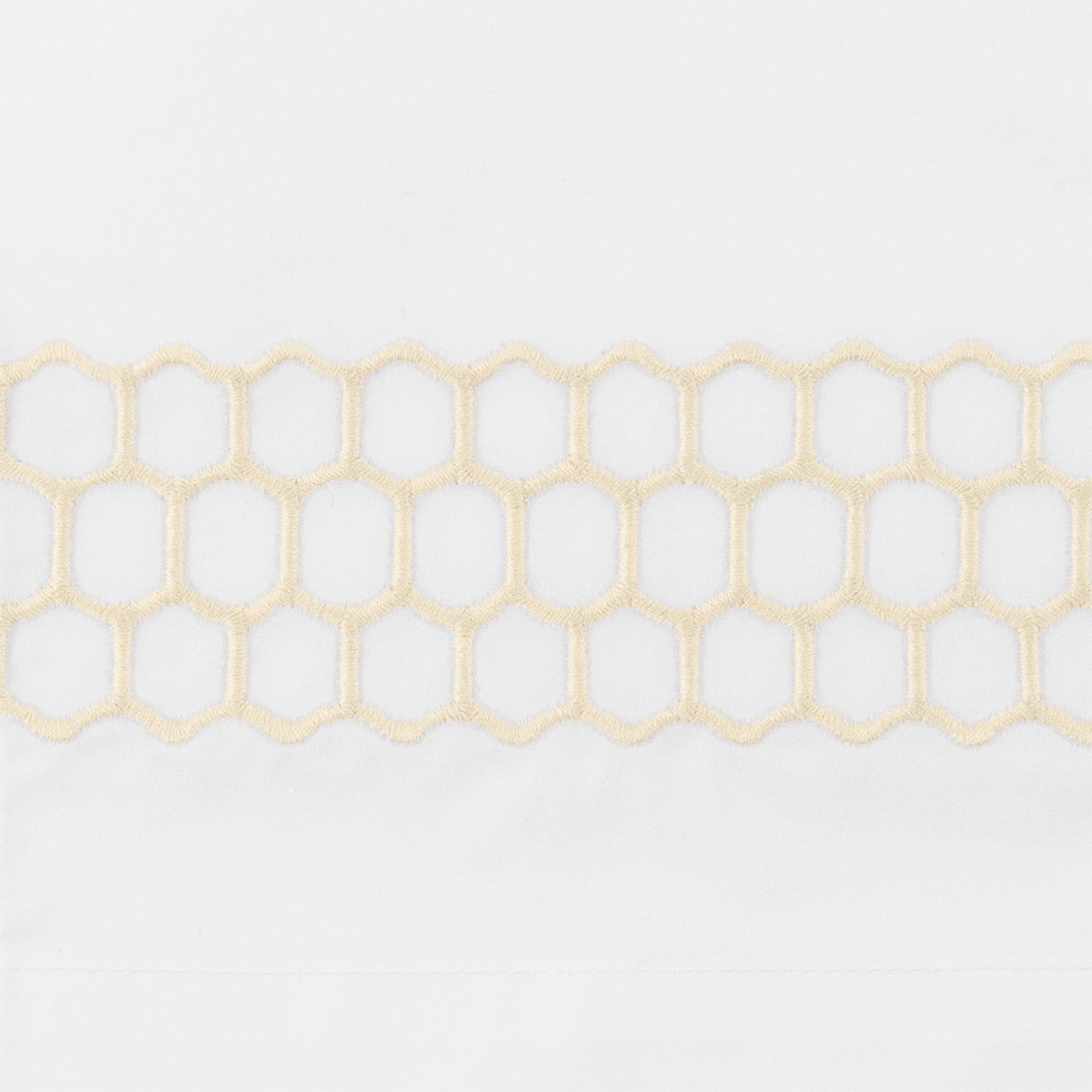 Full Image of Matouk Liana Bedding in Champagne Color