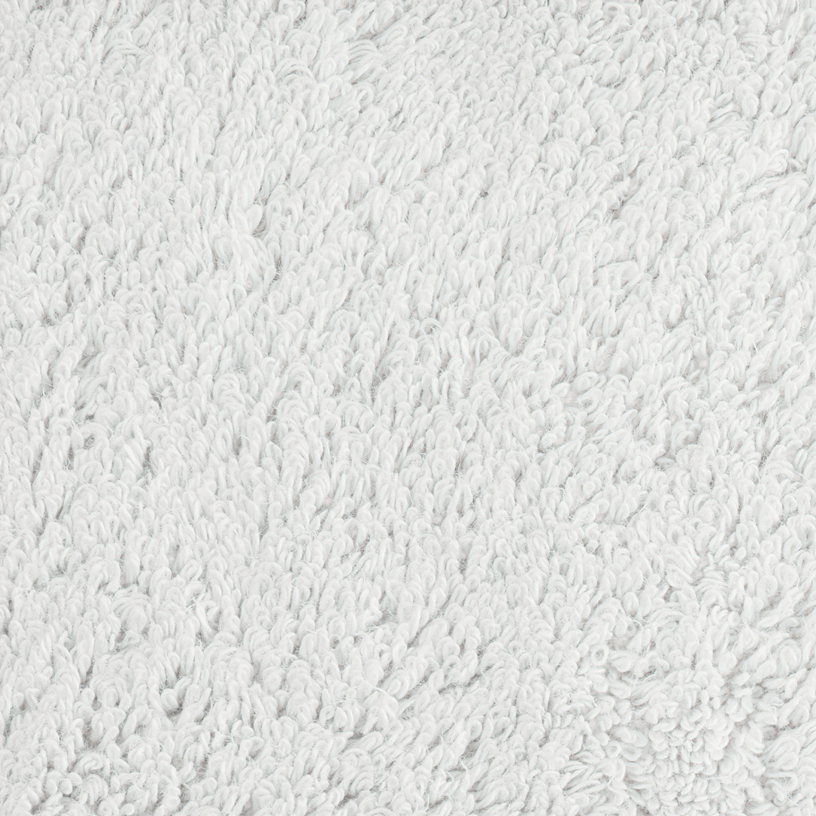 Matouk Lotus Bath Collection around a Bath Tub