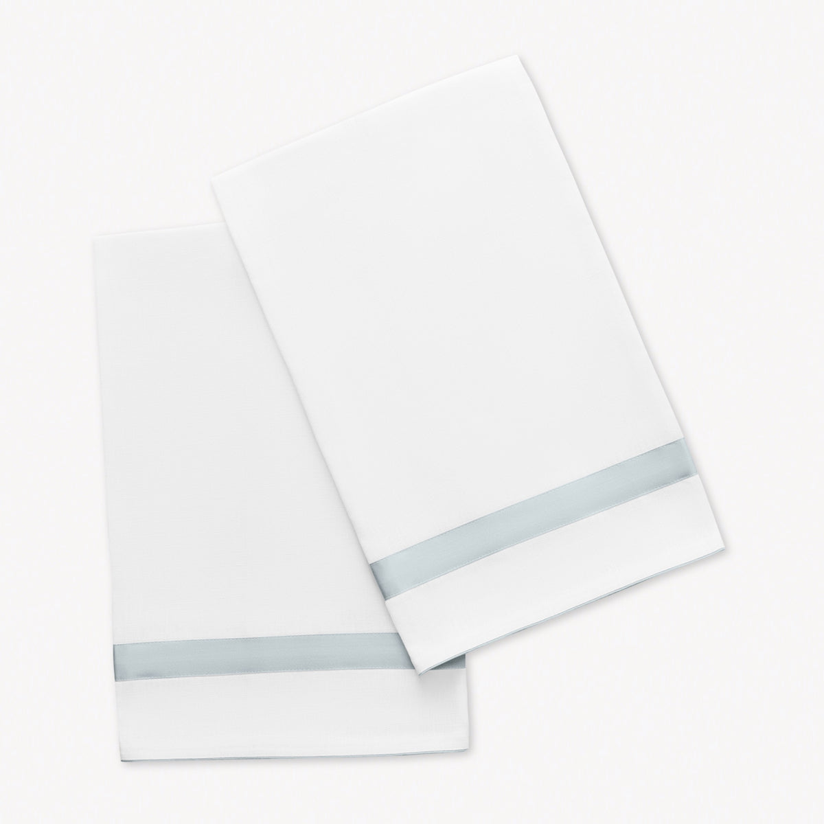 Pair of Matouk Lowell Guest Towels in Pool