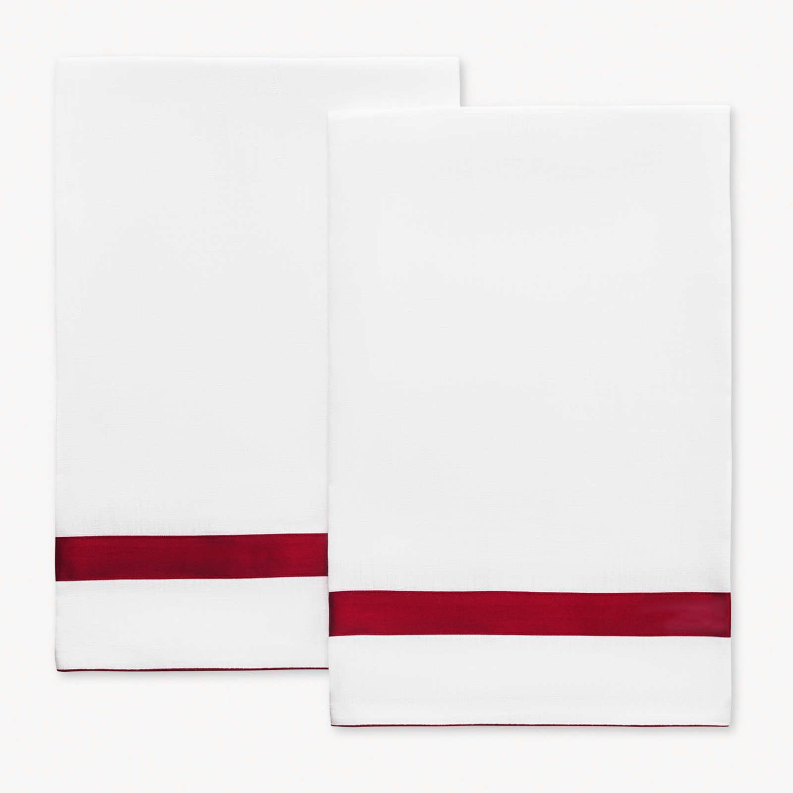 Pair of Matouk Lowell Guest Towels in Scarlet