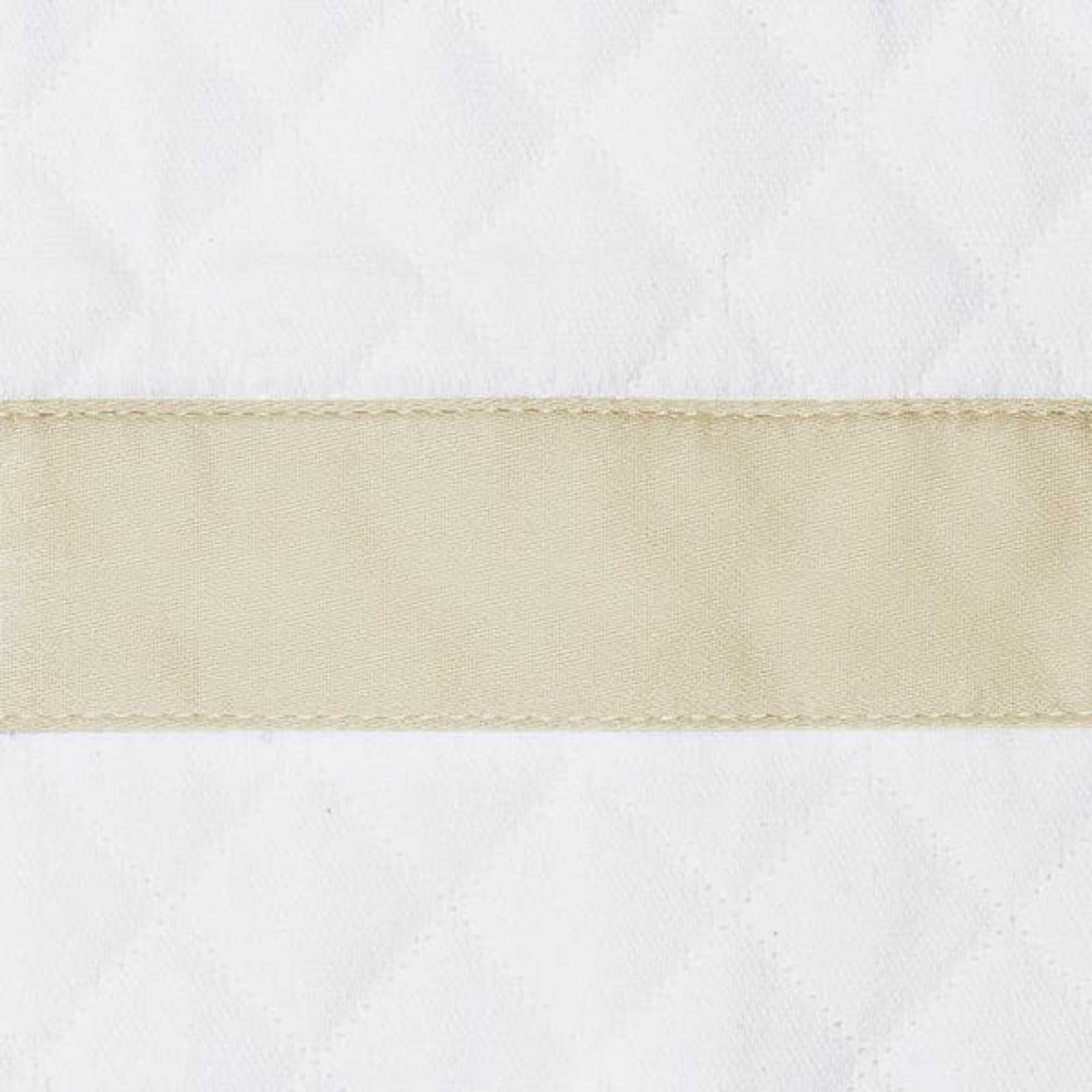 Sideview of Full Bed Dressed in Pool Matouk Lowell Matelassé Bedding with Dune Swatch