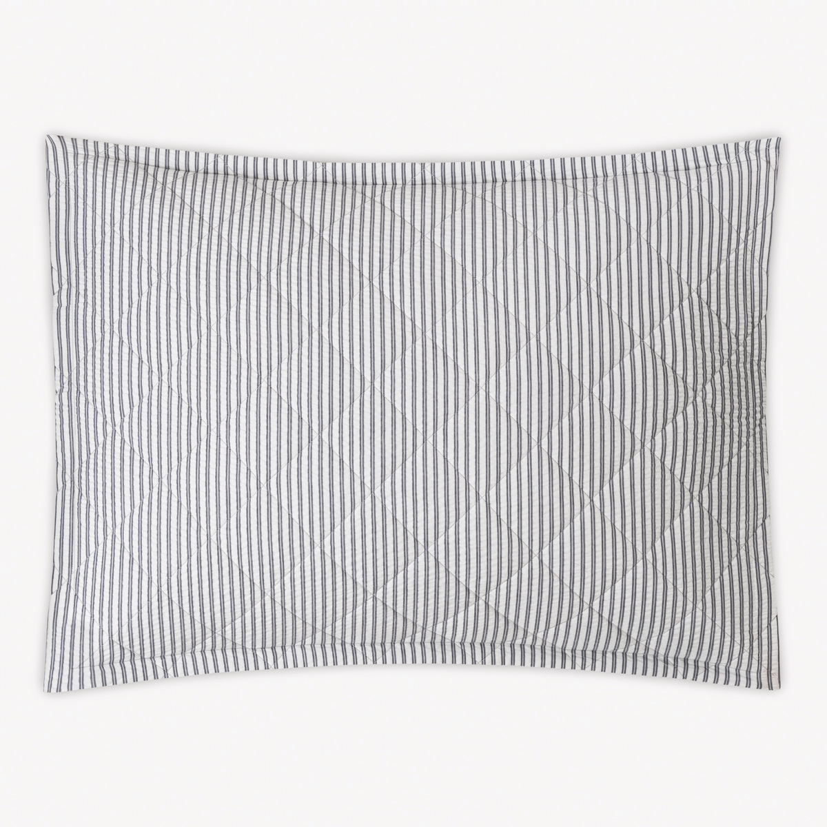 Sham Silo with Deepnavy stripes and diamond quilting, inspired by cotton seersucker Matouk Matteo bedding