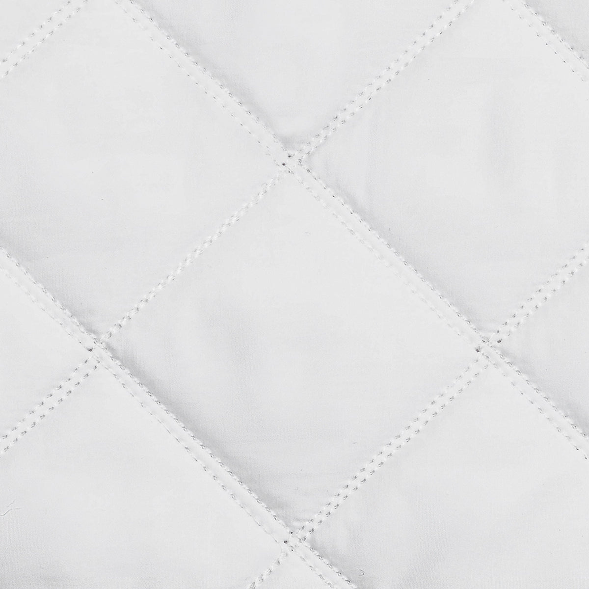 Swatch Sample of Matouk Milano Quilt Bedding in Color White
