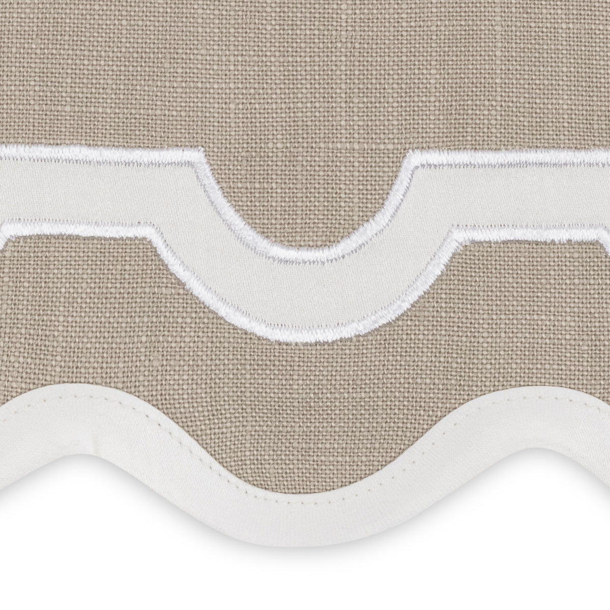 Swatch Sample of Matouk Mirasol Guest Towels in Oat and Bone Color