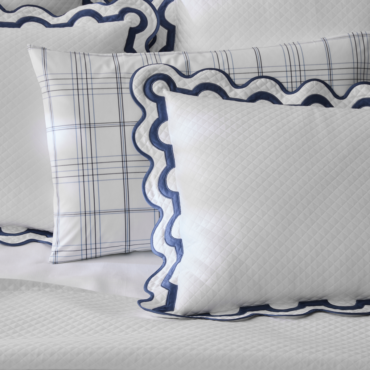 Matouk Mirasol Matelassé Bedding Shams Combination