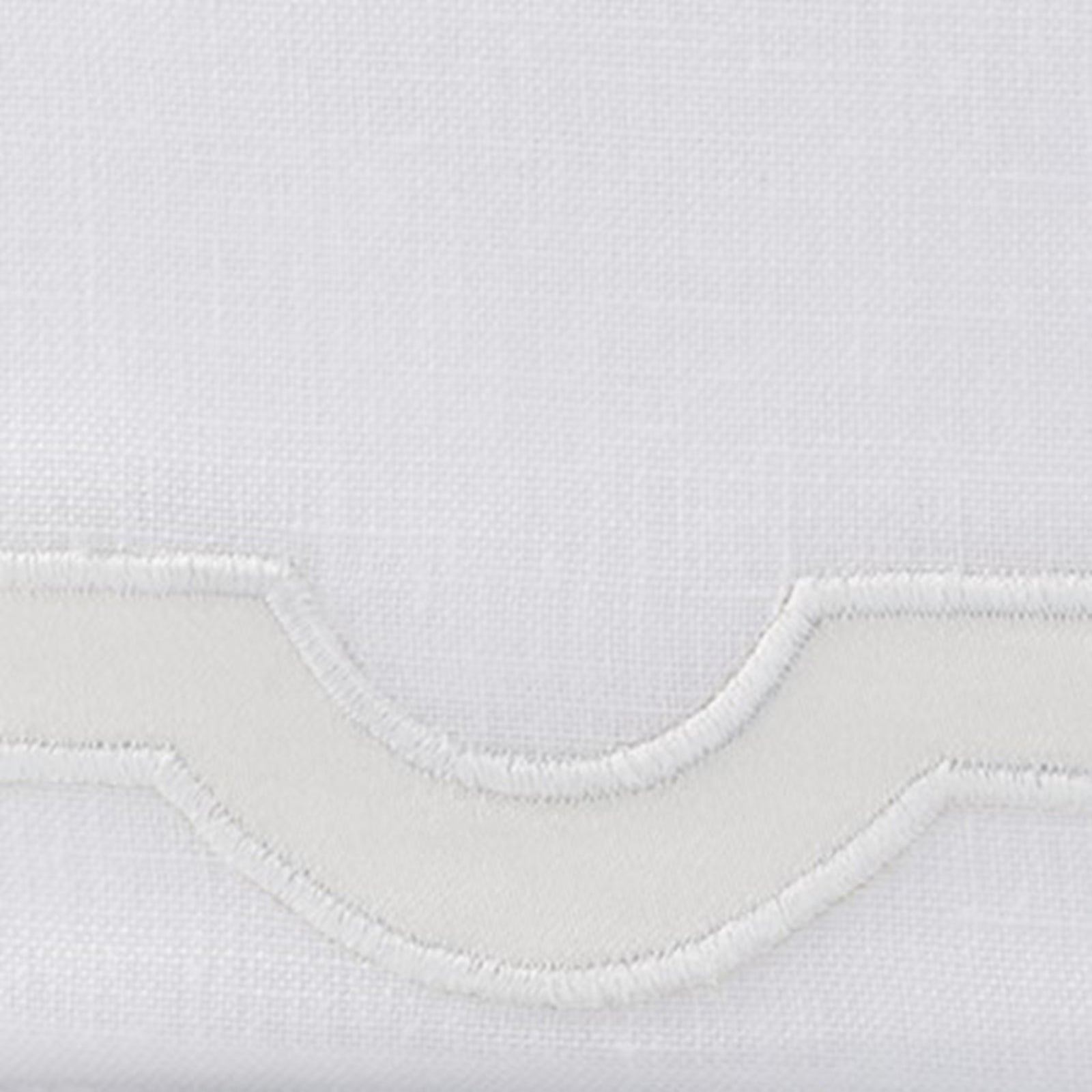 Silo Image of Matouk Mirasol Tissue Box Cover in Bone Color