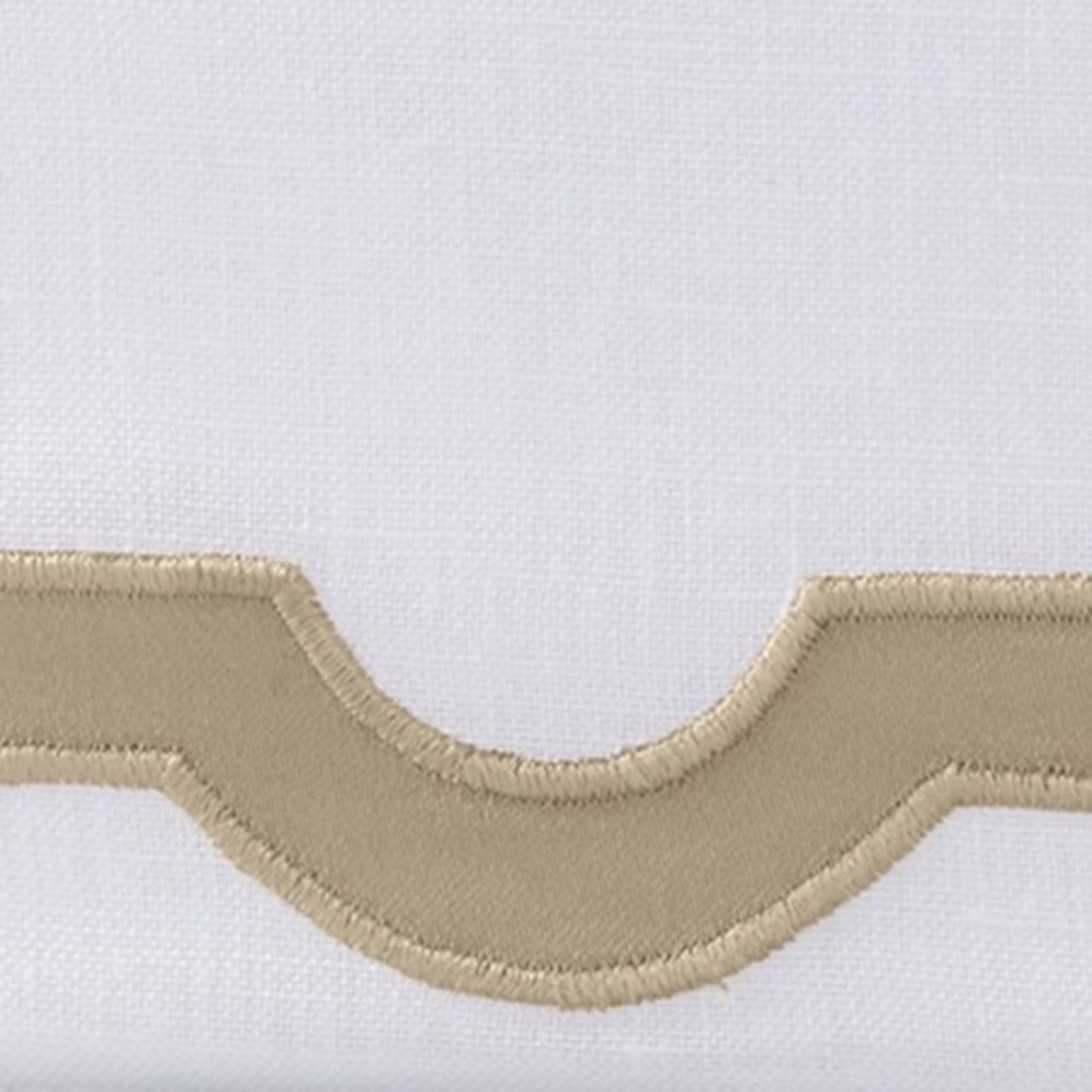 Silo Image of Matouk Mirasol Tissue Box Cover in Champagne Color