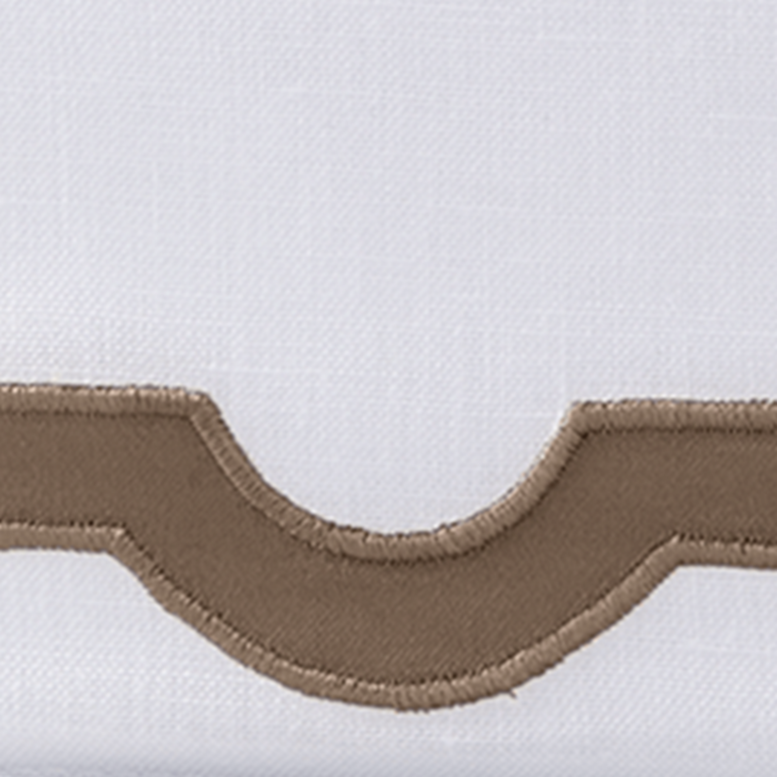 Silo Image of Matouk Mirasol Tissue Box Cover in Mocha Color