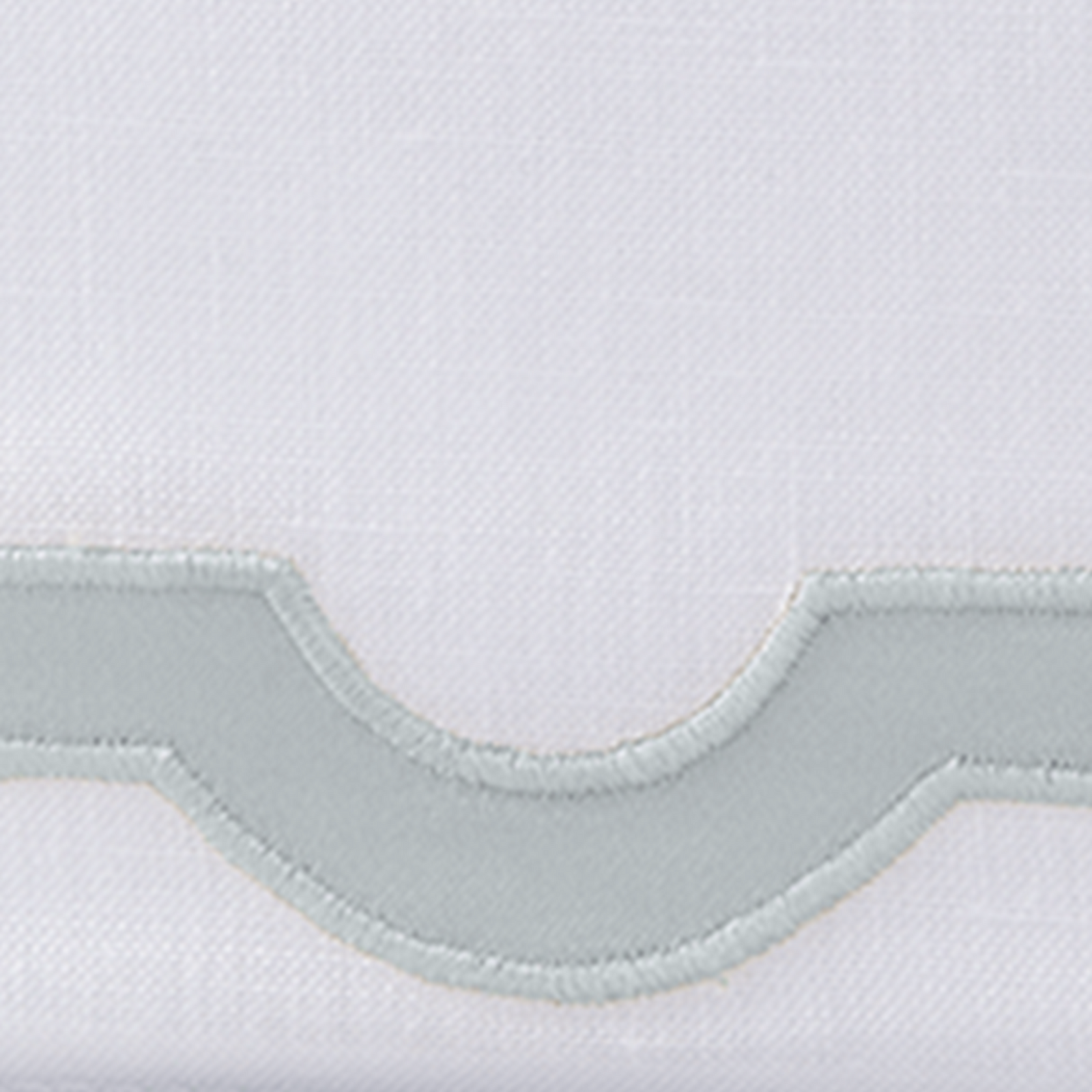 Silo Image of Matouk Mirasol Tissue Box Cover in Pool Color