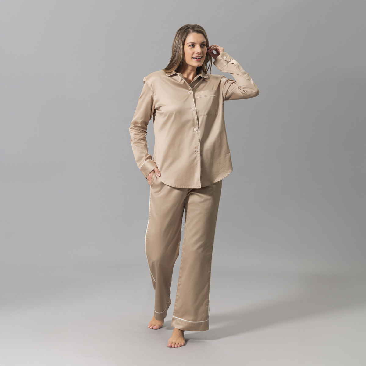 Woman Wearing a Matouk Nocturne Pajama Set in Ambrosia and Ivory