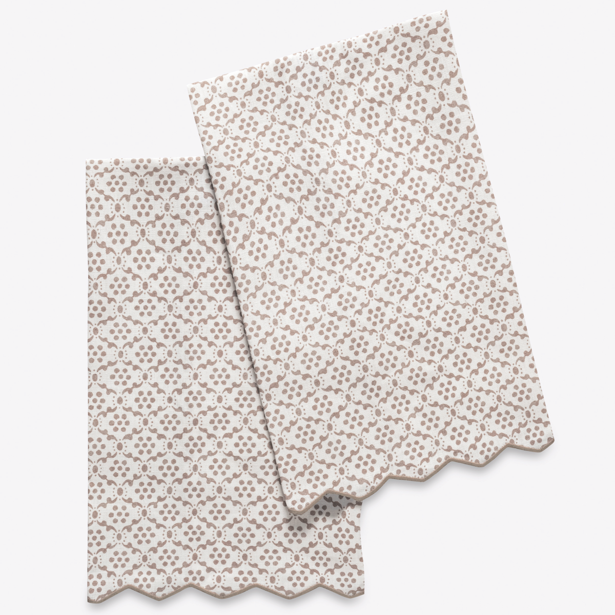 Matouk Schumacher Laksha Guest Towels in Oak color