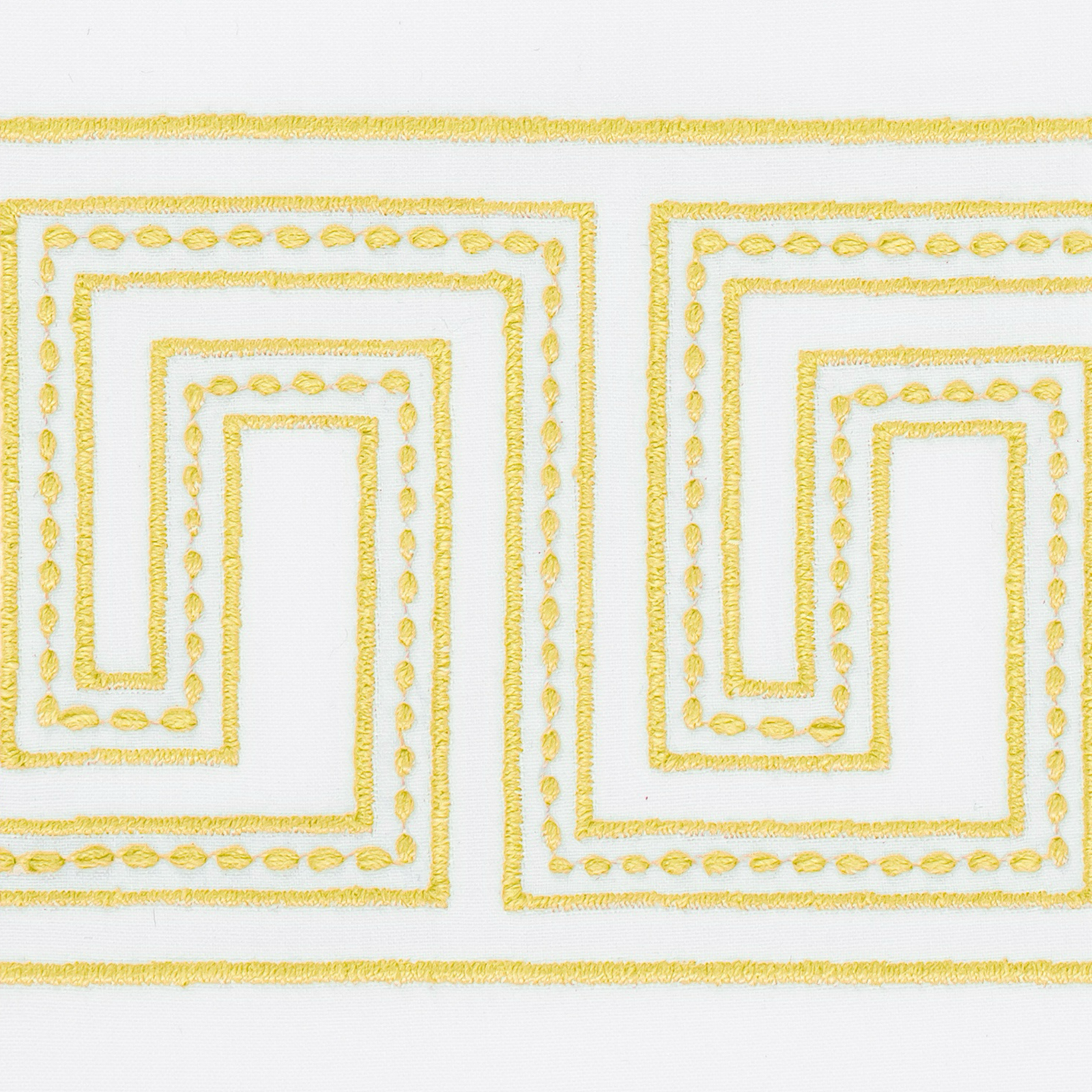 Matouk Schumacher Ophelia Guest Towels in Lemon
