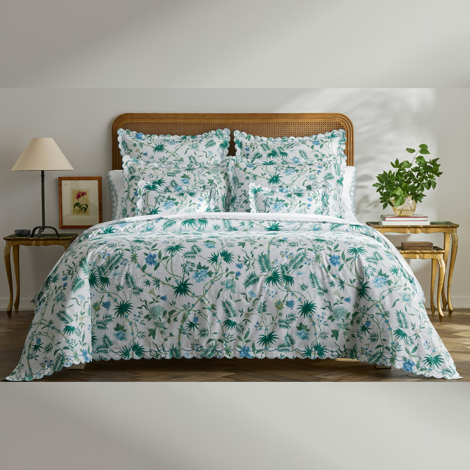 Matouk Schumacher Palmyra Bedding Emerald with Stella in Green