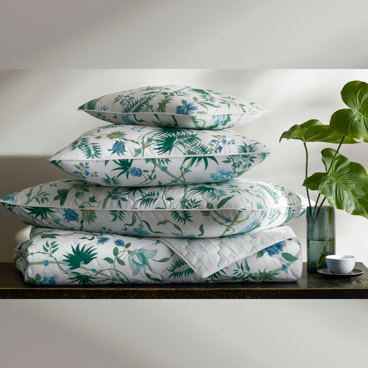 Matouk Schumacher Palmyra Quilt in Emerald with Amalfi in Hazy Blue on the reverse