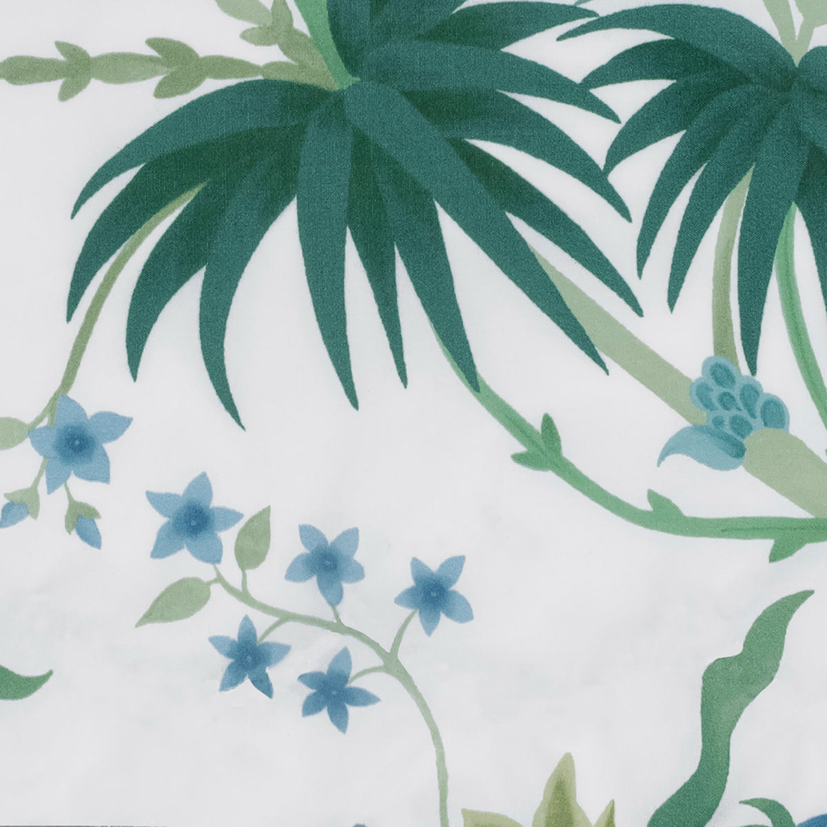 Swatch of Matouk Schumacher Palmyra Tissue Box Cover in Emerald