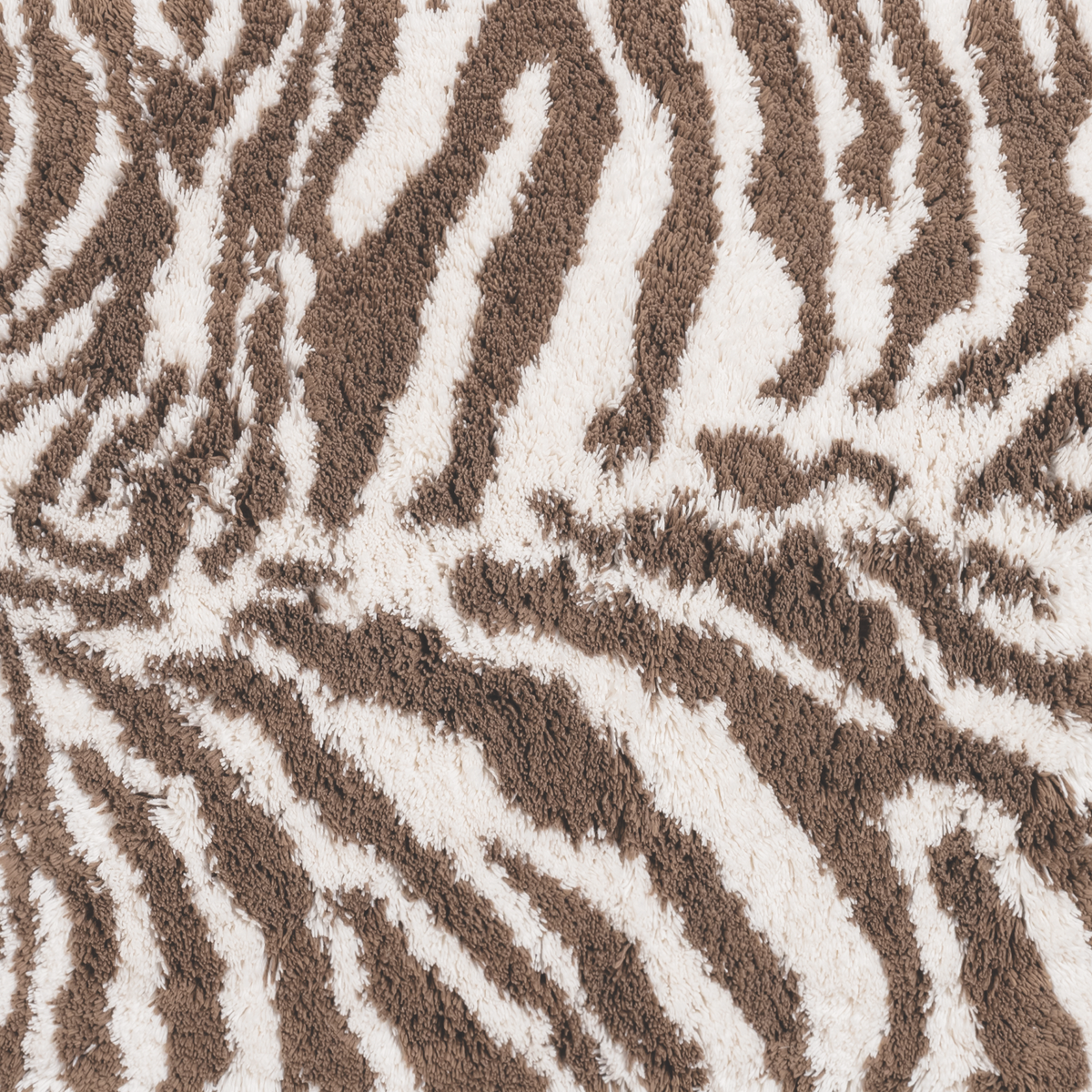 Fabric Closeup of Matouk Schumacher Regine Bath Rugs in Sable color