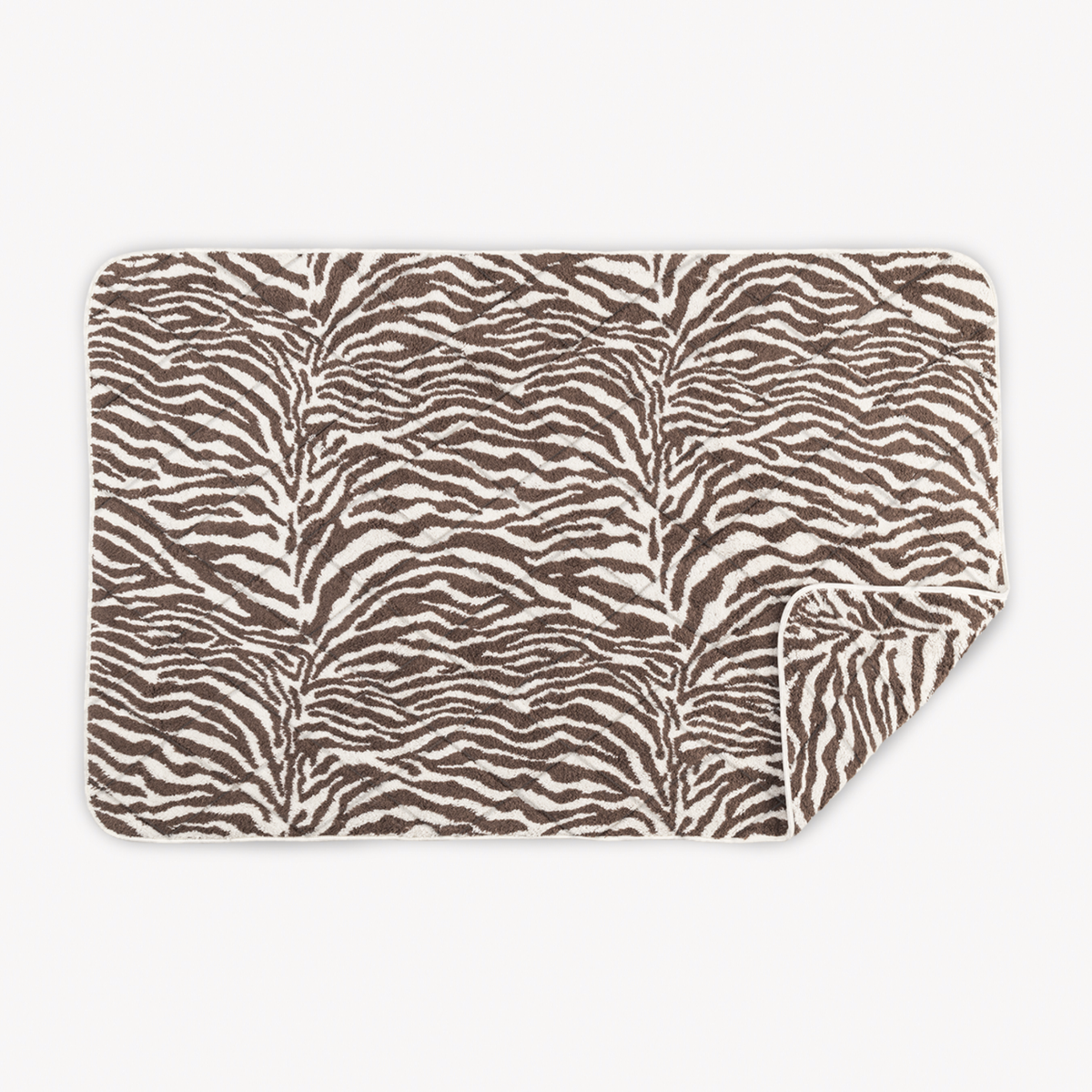 Matouk Schumacher Regine Quilted Bath Mat in Sable