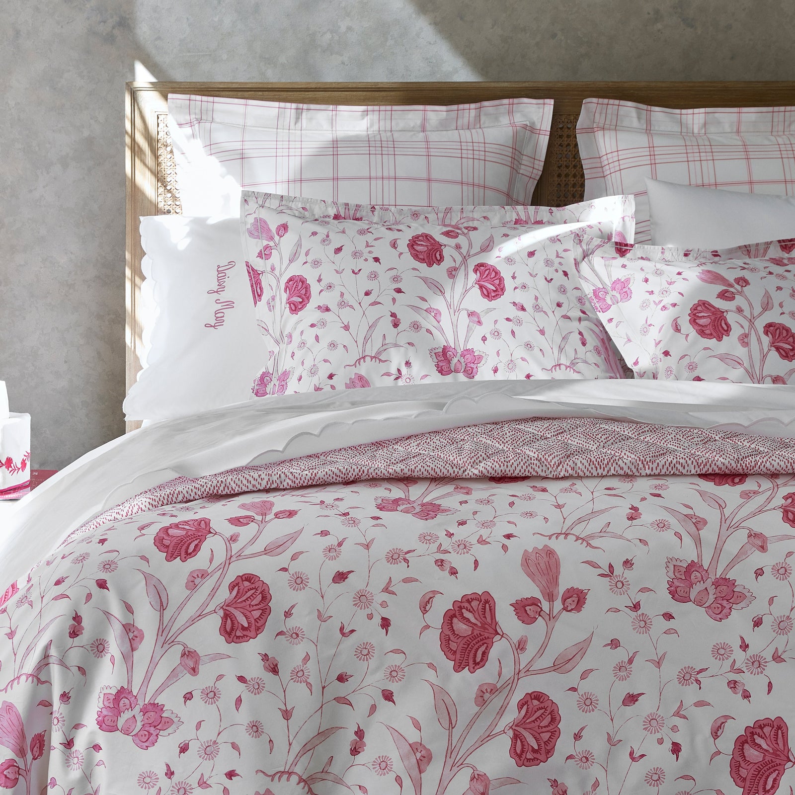 Matouk Khilana Peony lifestyle bed - with celine redberry and august plaid