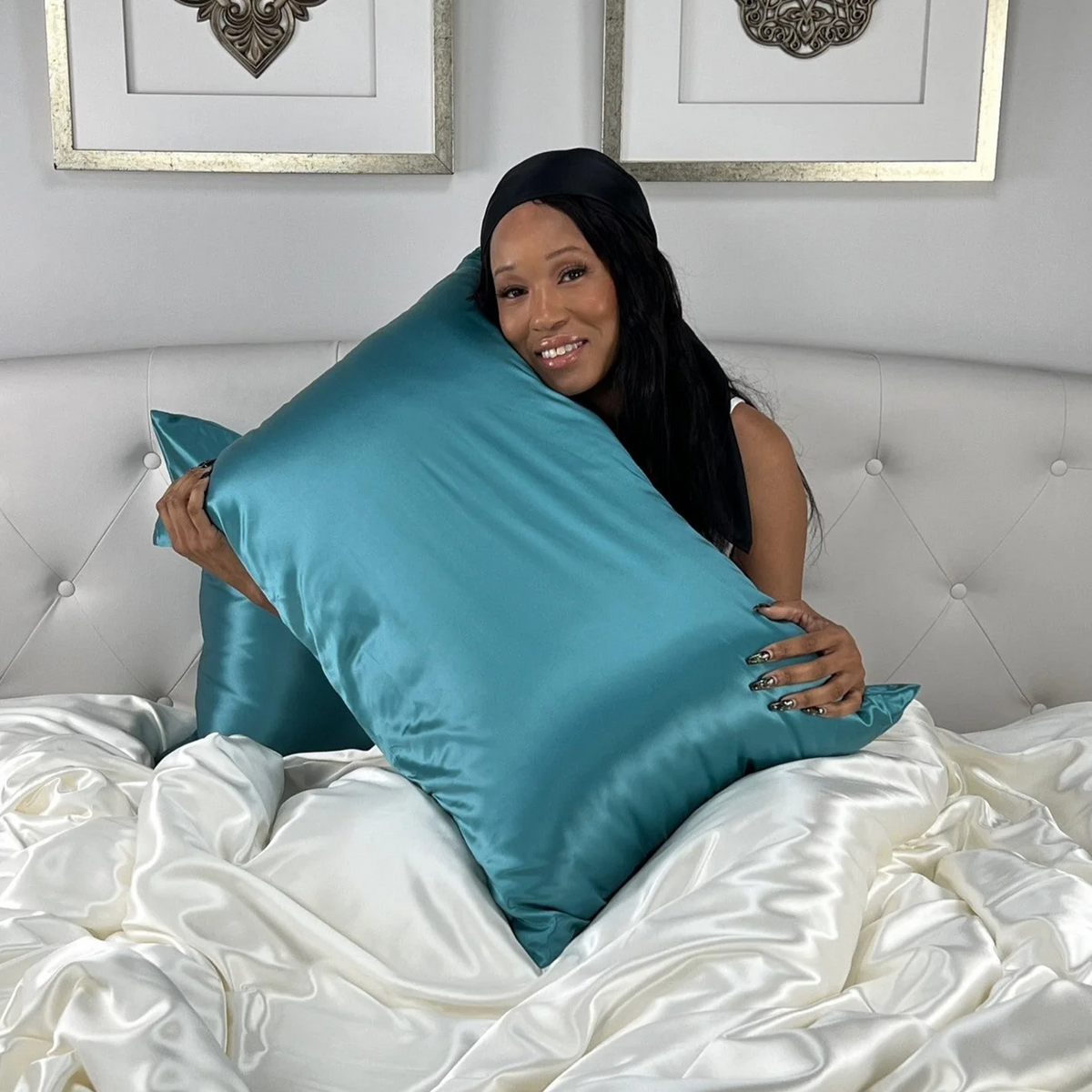 Mulberry Park Silks Deluxe 22 Momme Pure Silk Pillowcase with Model in Color Teal
