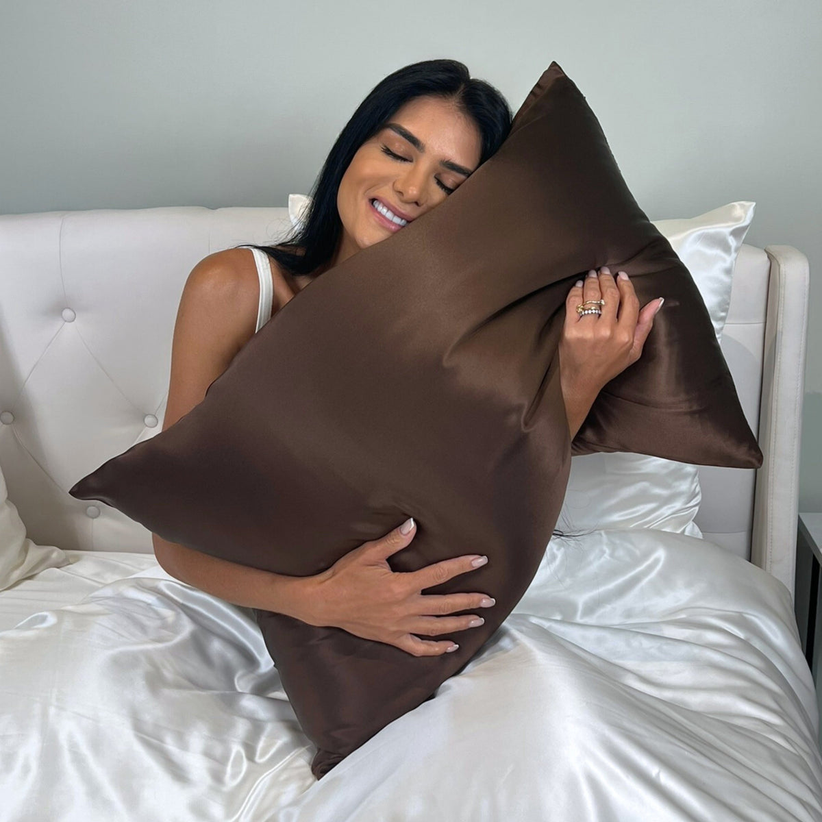 Mulberry Park Silks Luxury 19 Momme Pure Silk Pillowcase - Chocolate