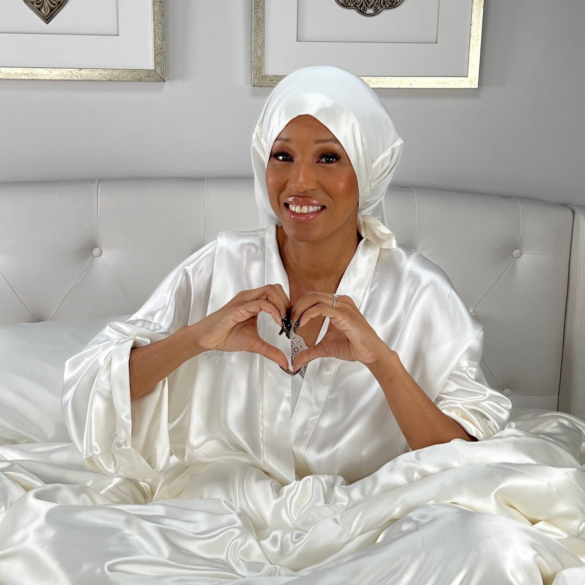 Mulberry Park Silks Long Hair Reversible Bonnet - Ivory