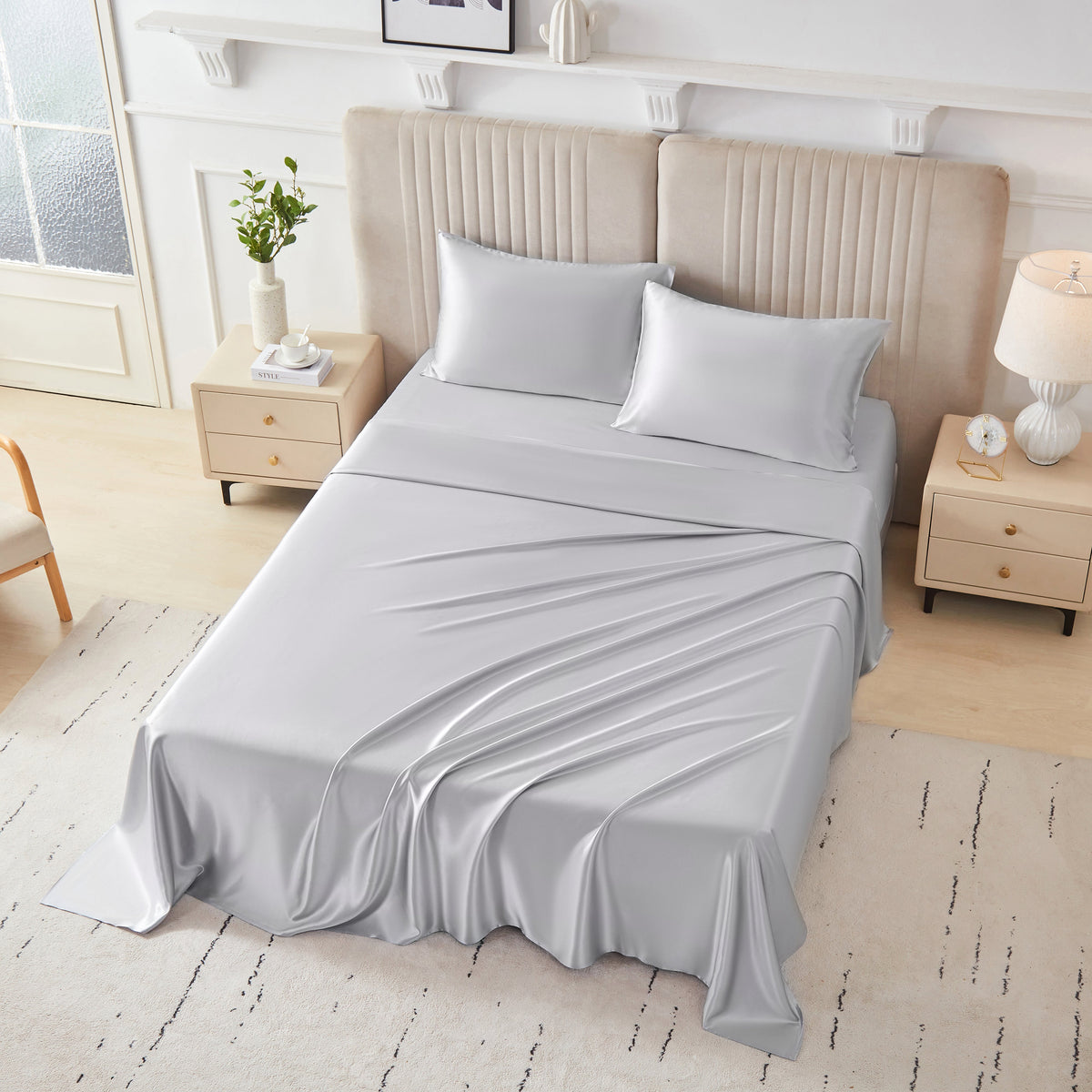 Elegant 22 momme mulberry silk bed sheets, featuring a smooth, lustrous finish for ultimate comfort