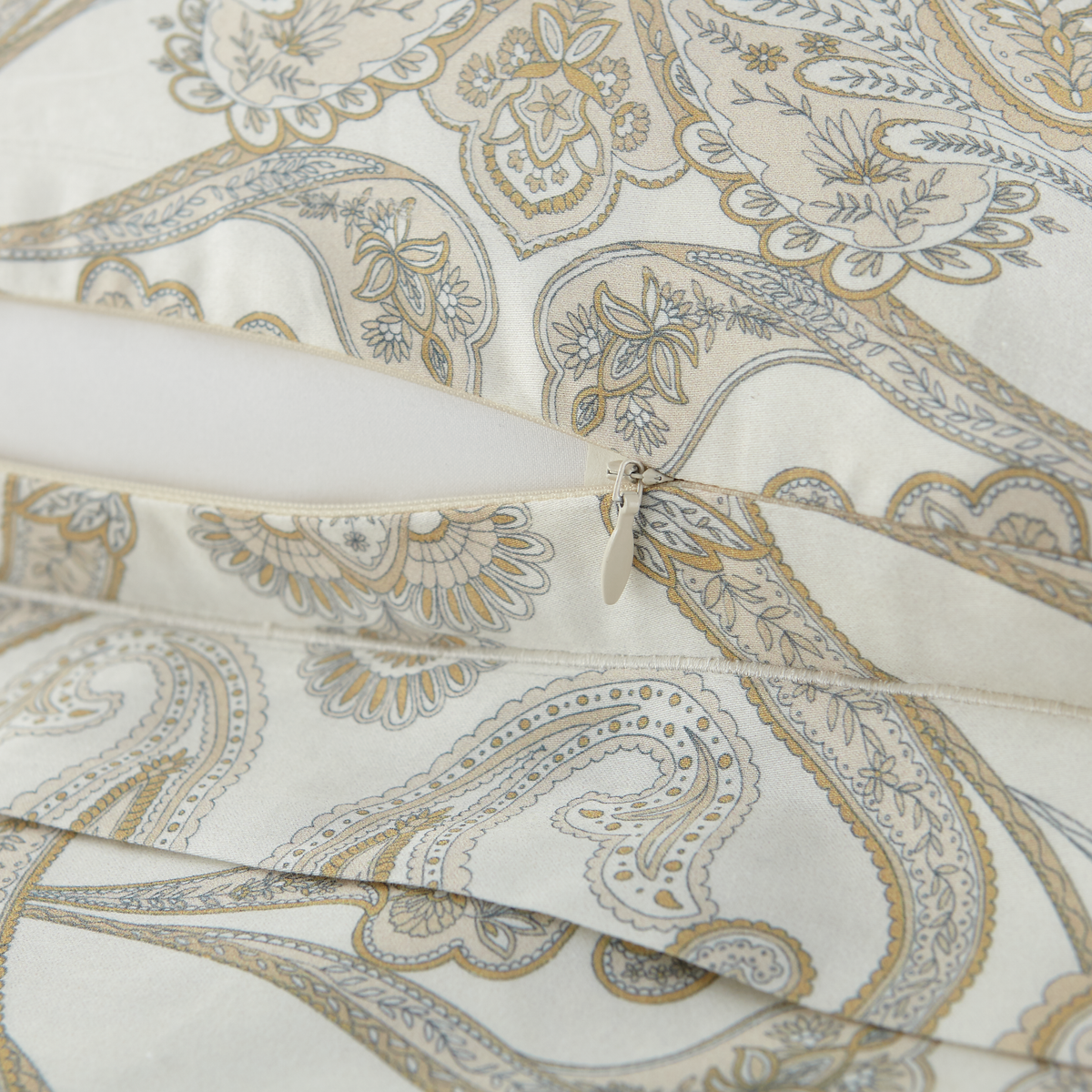 Zipper Detail of Peacock Alley Paisley Duvet Cover and Shams in Pearl