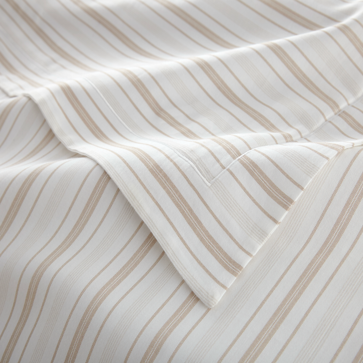 Fabric Closeup of Peacock Alley Shelby Duvet Covers and Shams in Linen