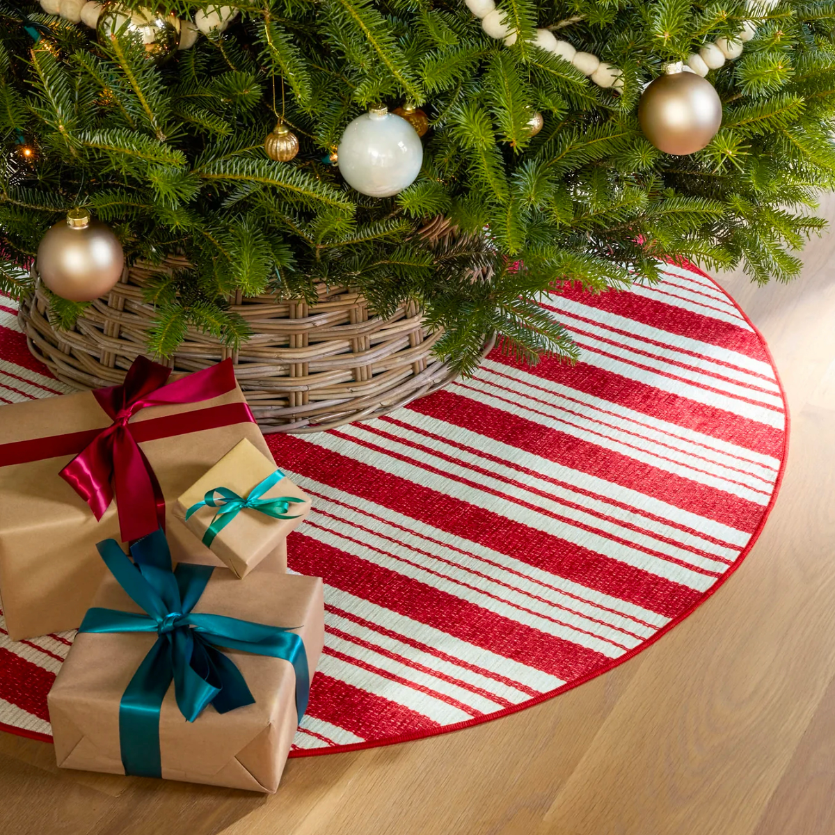 Christmas Tree on Round Pine Cone Hill Abby Ticking Machine Washable Rug in Red