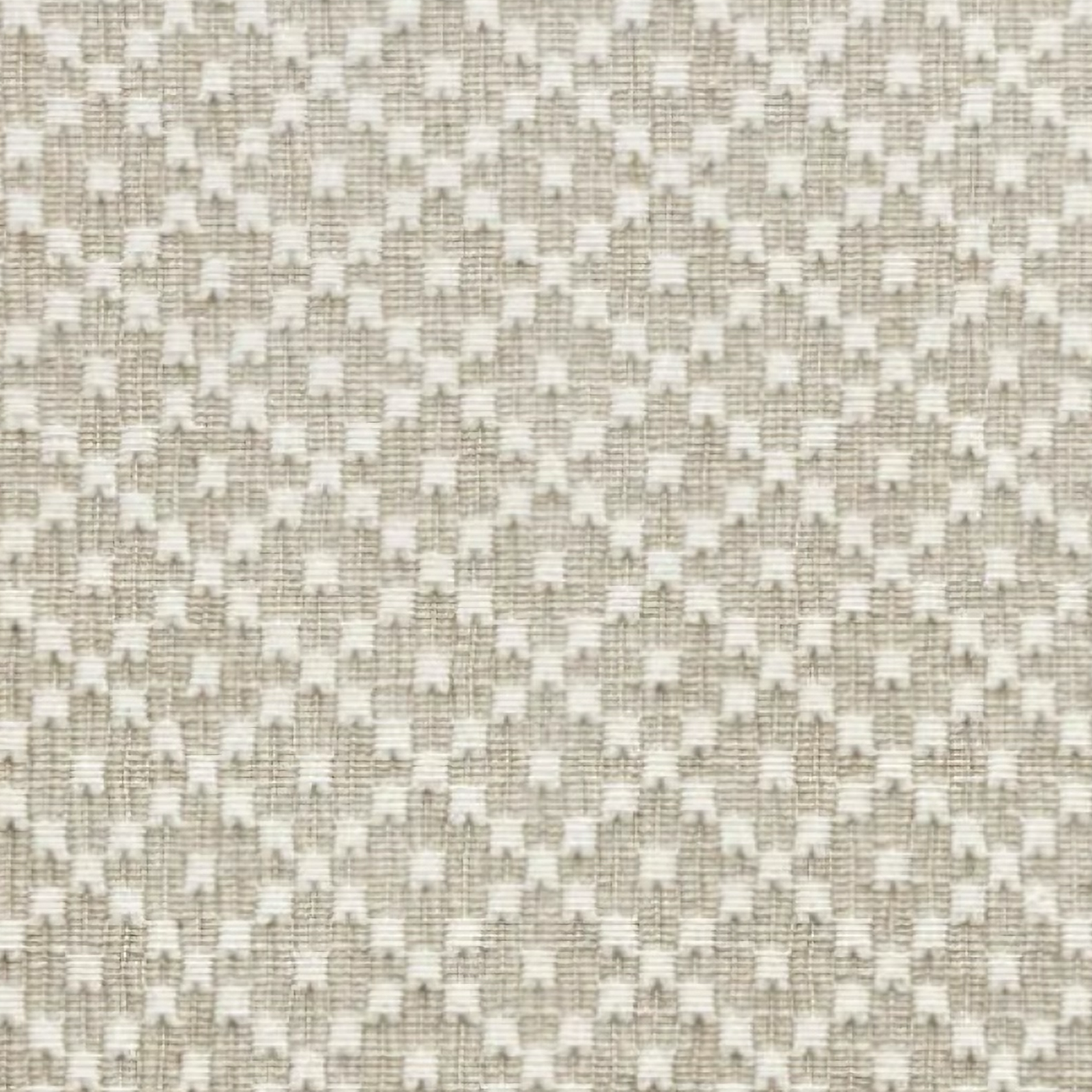 Plate on Pine Cone Hill Mainsail Placemat in Platinum