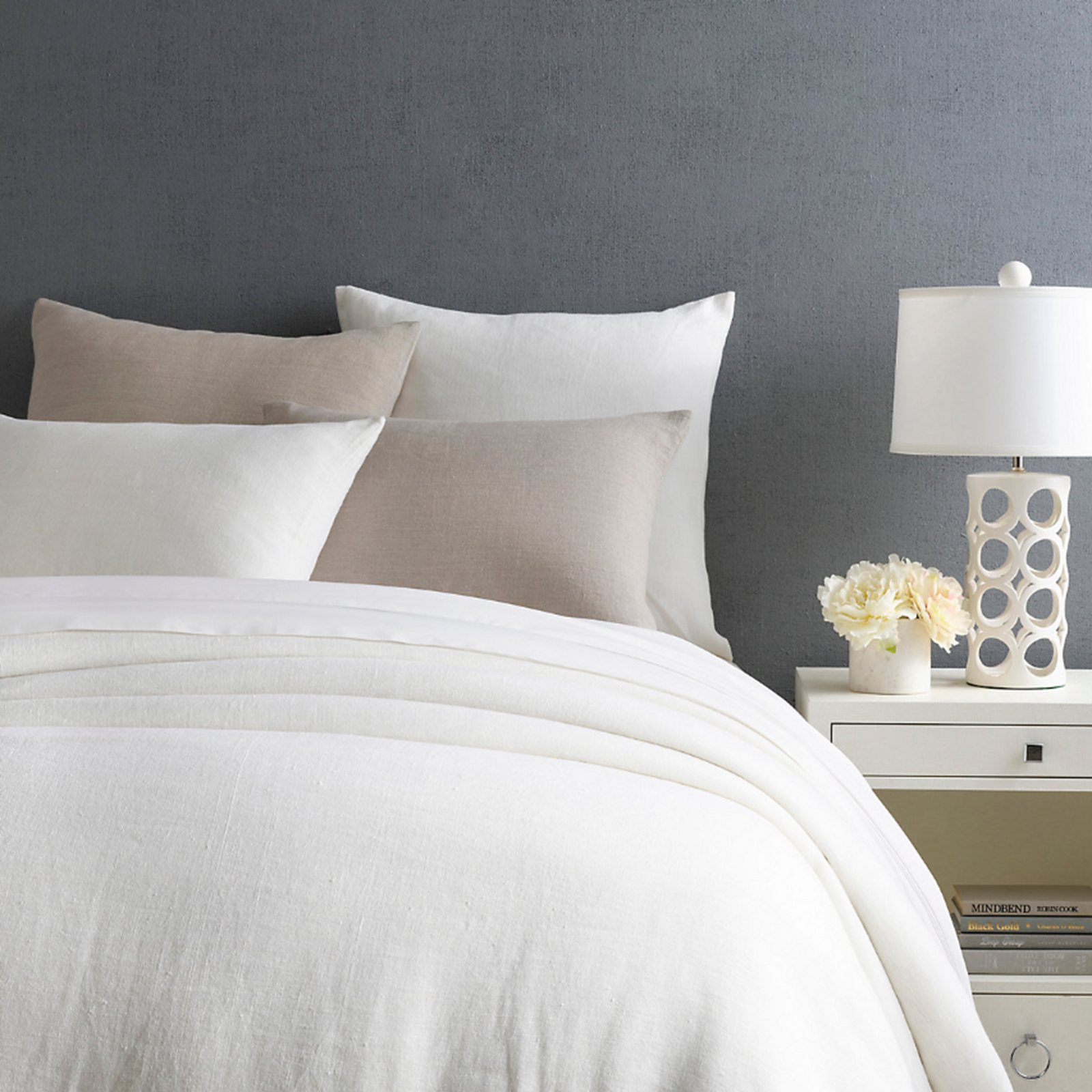 Bed Dressed in Pine Cone Hill Stone Washed Linen Bedding in White Color