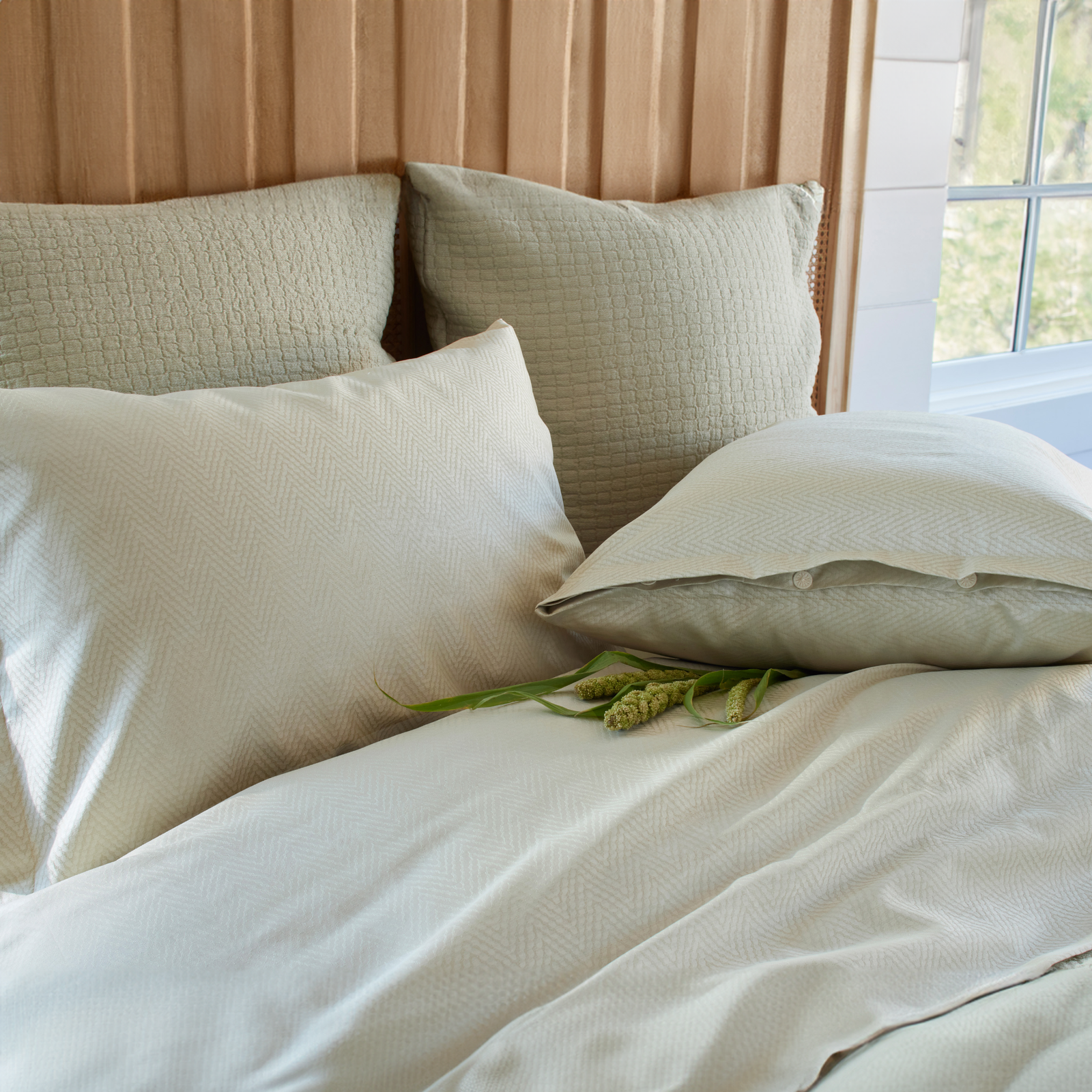 Closeup of SDH Aden Bedding with Nilo Swatch