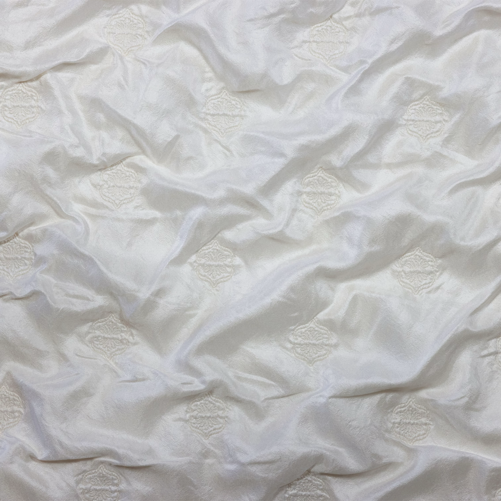 Stack of SDH Anna Bedding with Snow Swatch