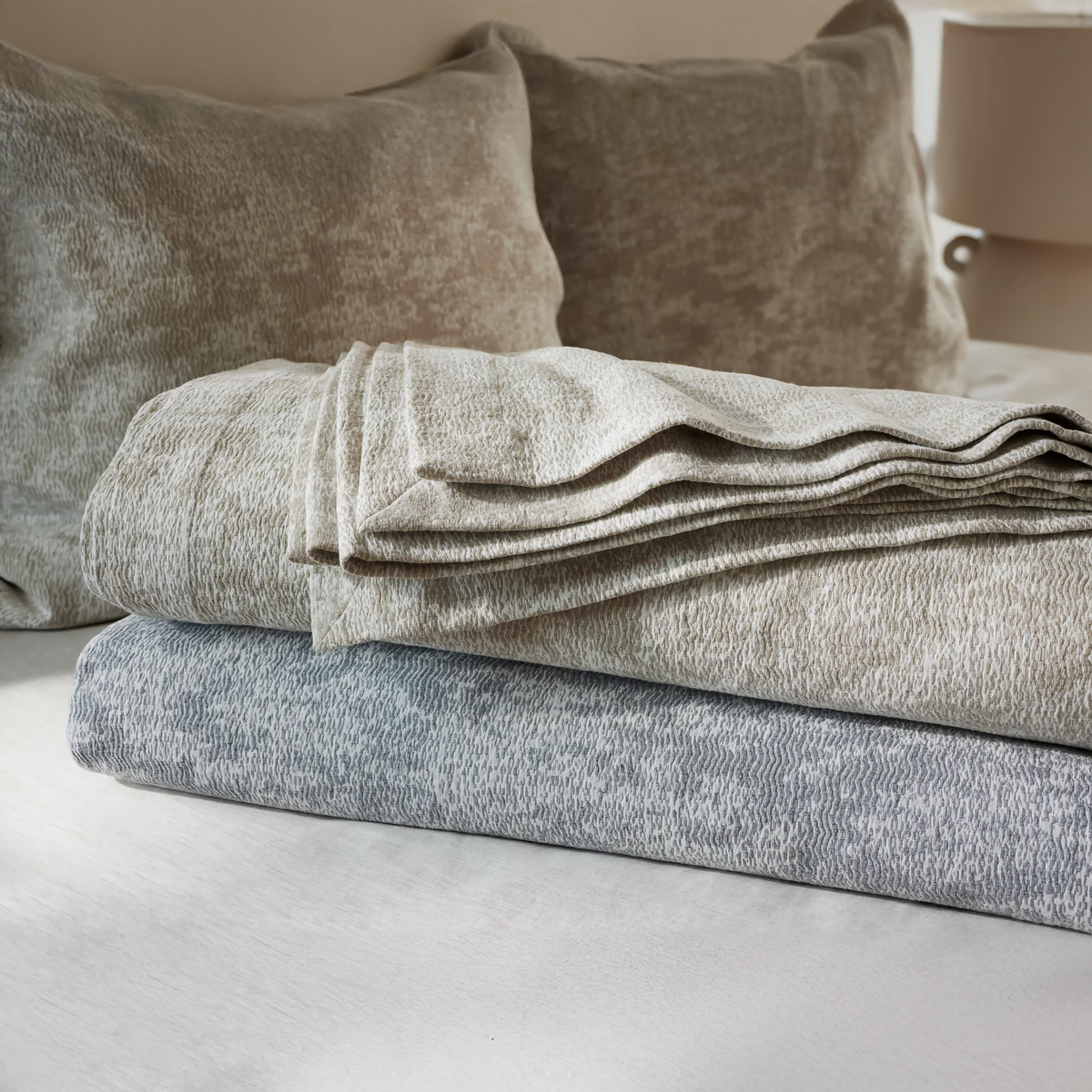 Closeup of Folded SDH Bellini Bedding