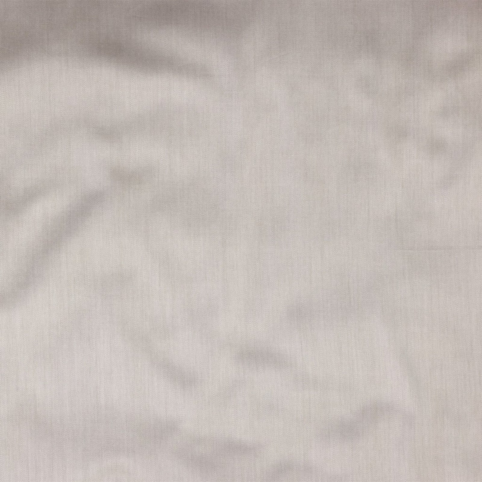 SDH Julia Bedding with Oyster Ice Swatch