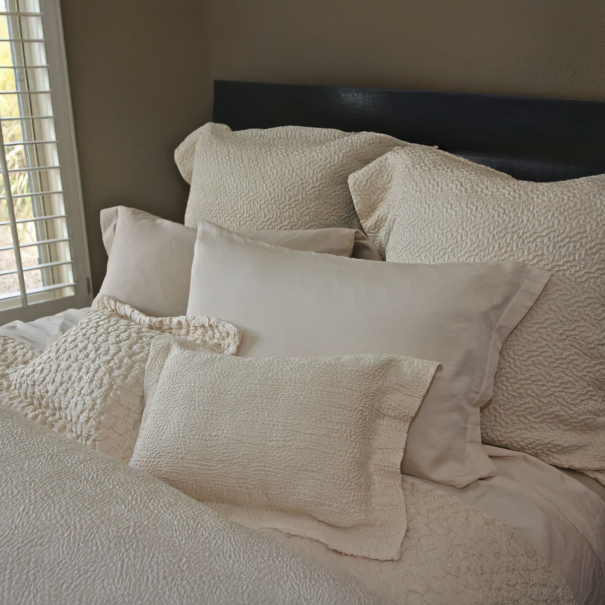 Shams of SDH Petalo by the Purists Bedding in Natural