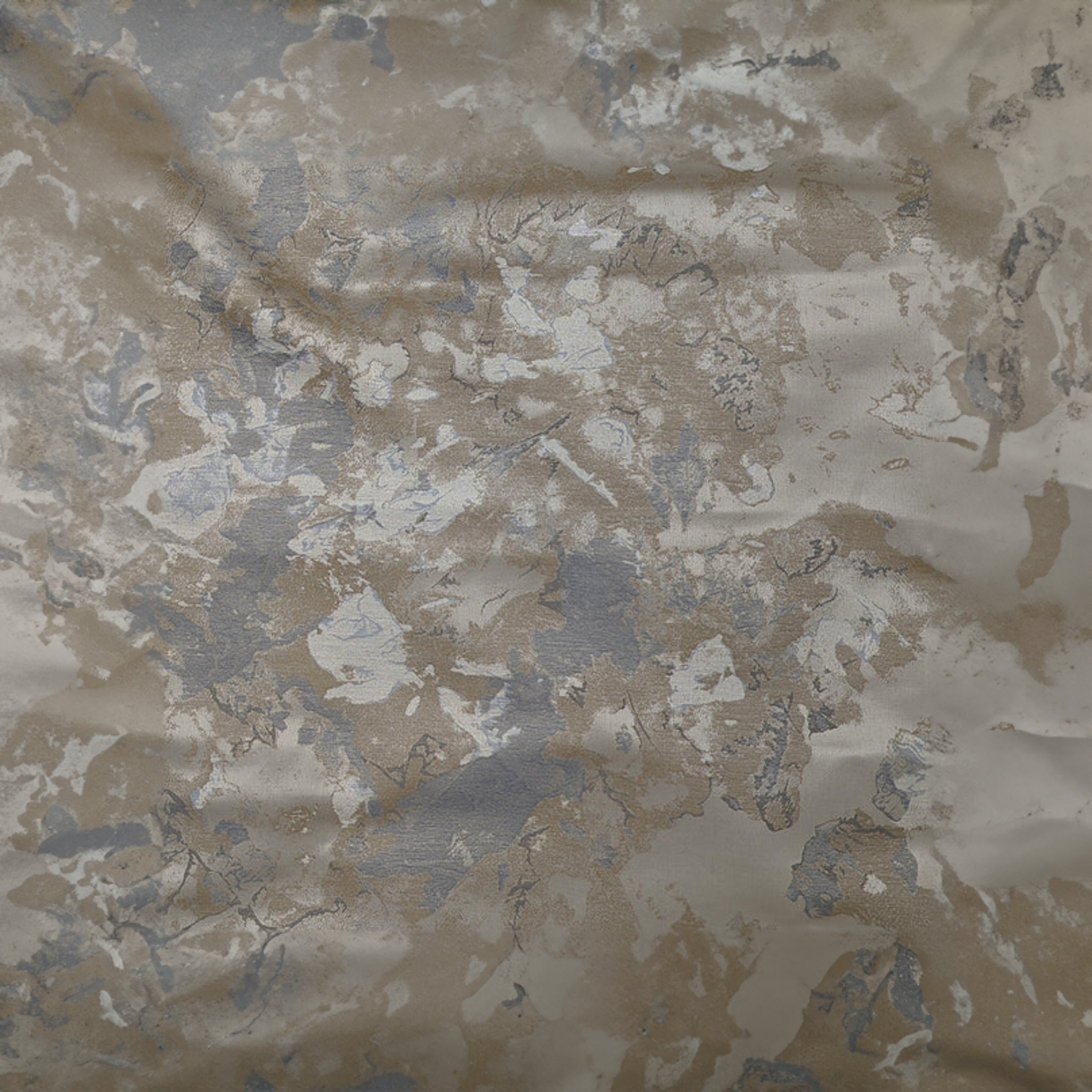 Lifestyle Image of SDH Trava Bedding in Steel Color