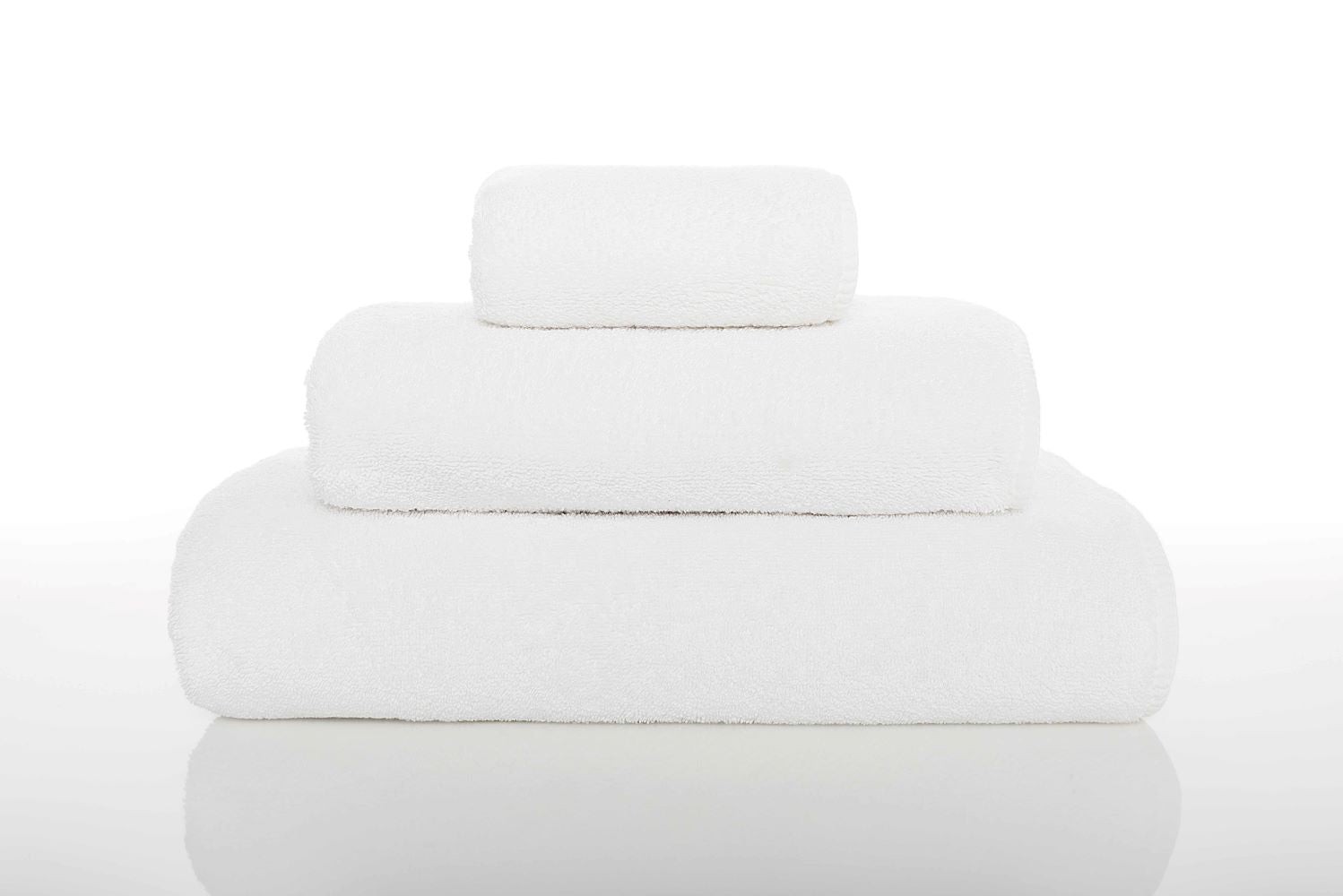 WAREHOUSE OVERSTOCK Graccioza Spa Sponge Bath Towels - White