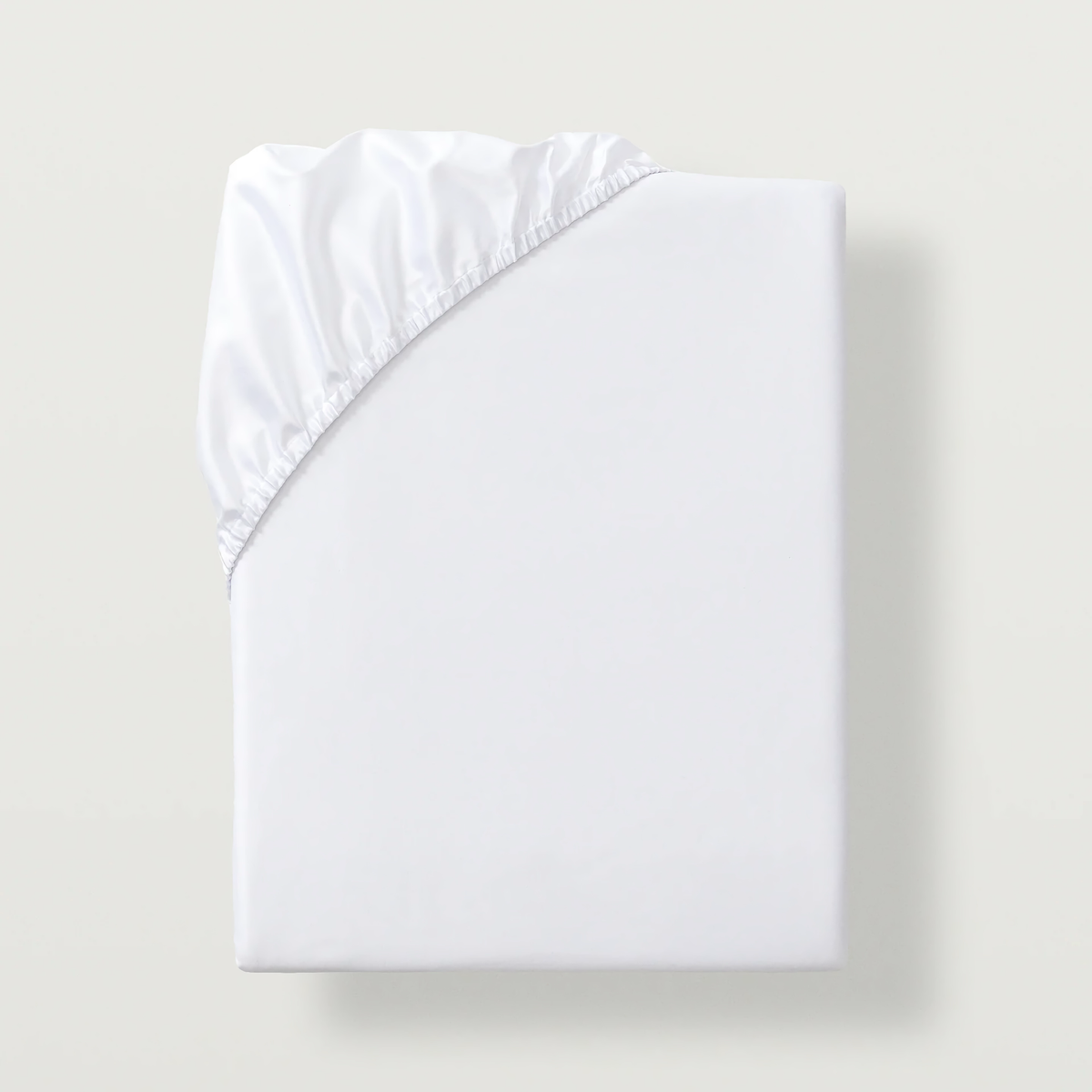 Fitted Sheet of White Scandia Home Lucea Sea Island Collection