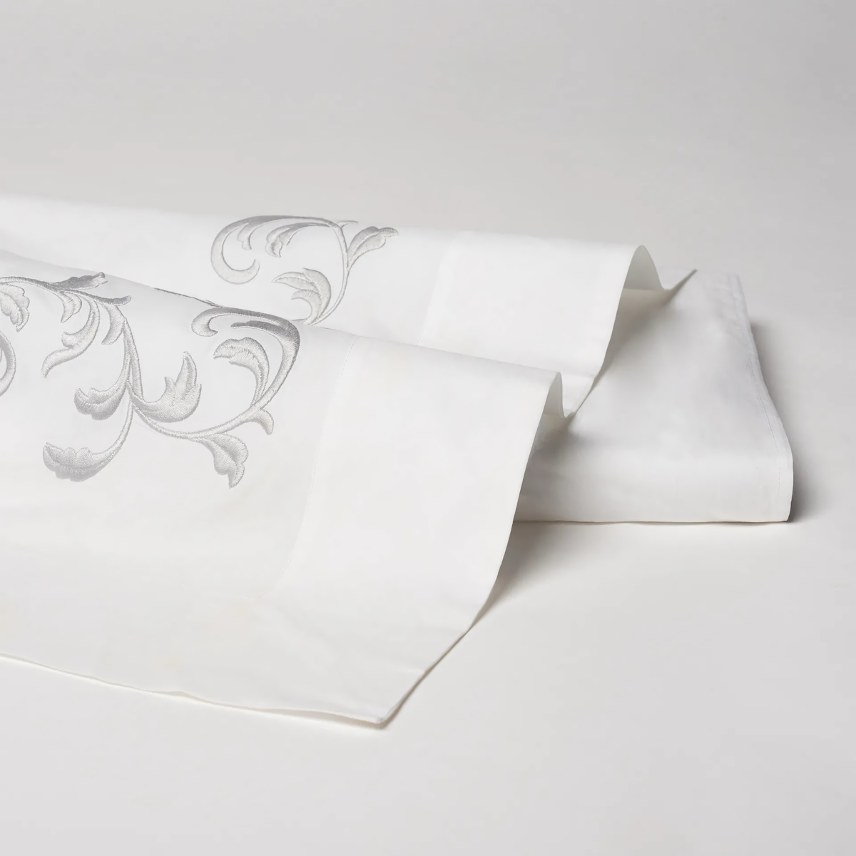 Flat Sheet of Shadow and White Scandia Home San Remo Bedding Collection