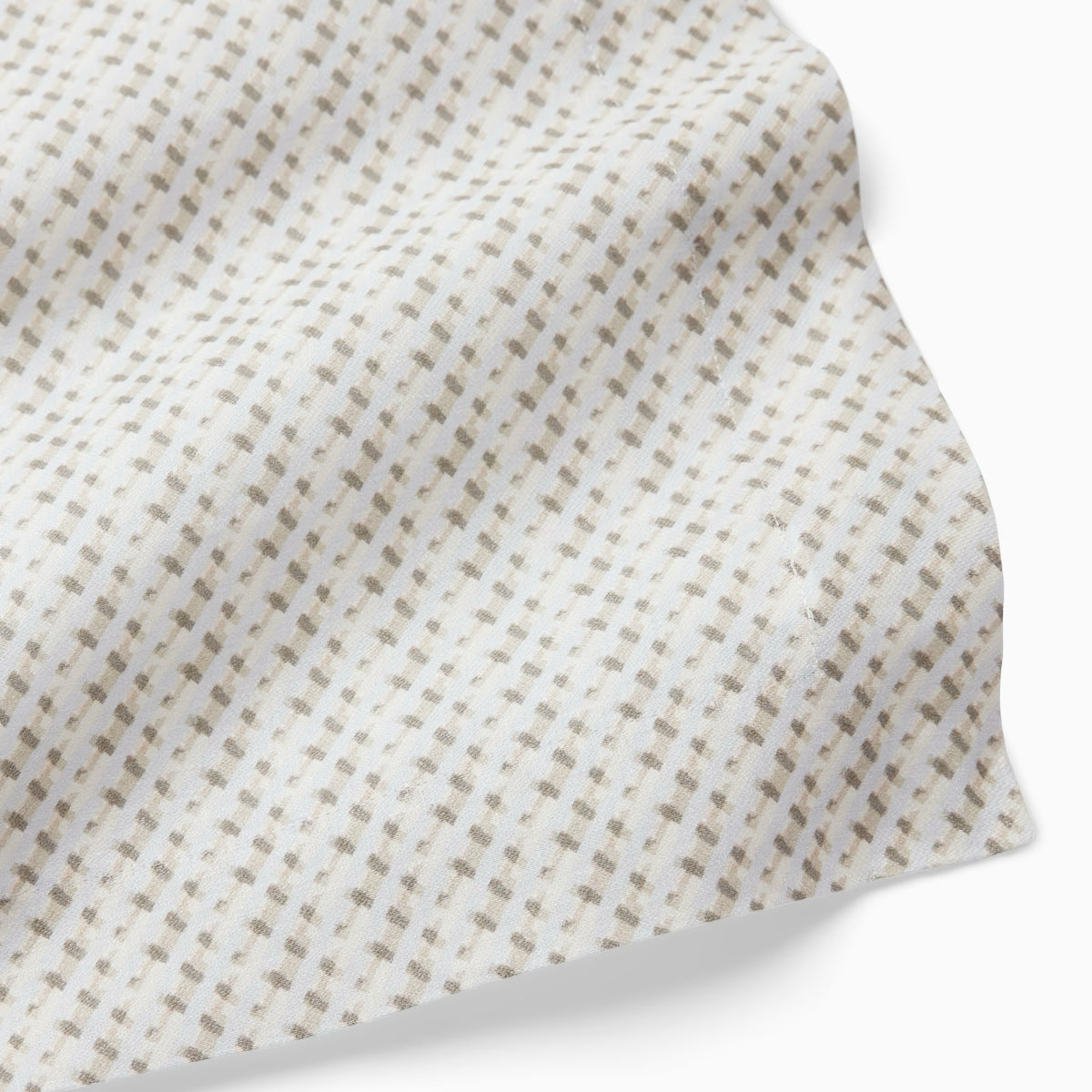 Fabric Closeup of Sferra Abruzzo Table Linens in Natural