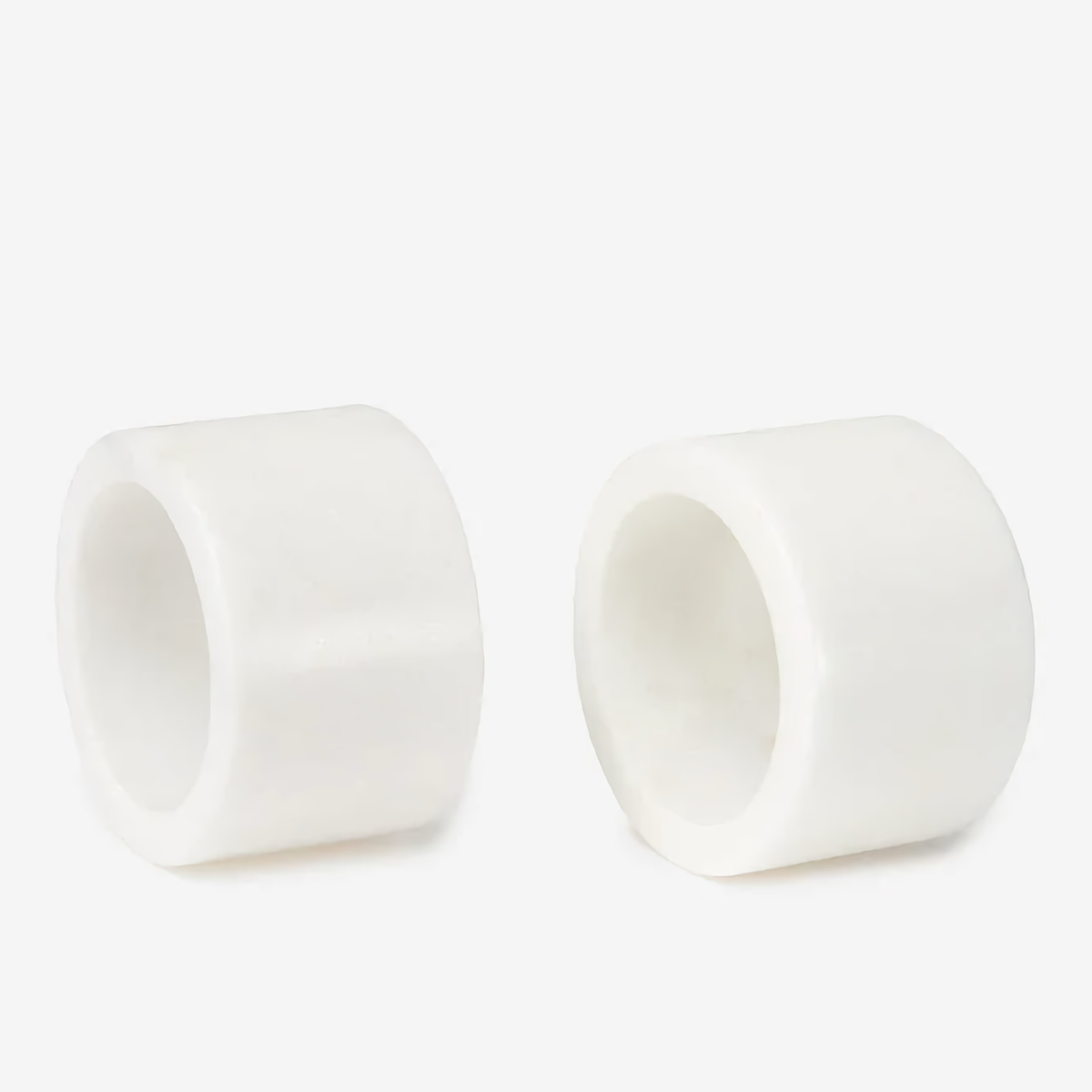 Pair of White Sferra Anelli Napkin Rings