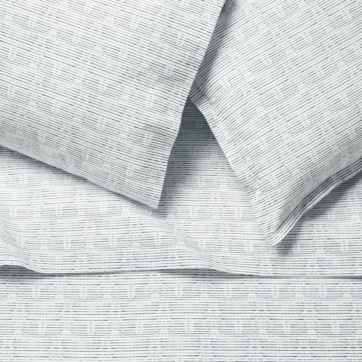 Finishing Detail of White and Black Sferra Arzano Bedding